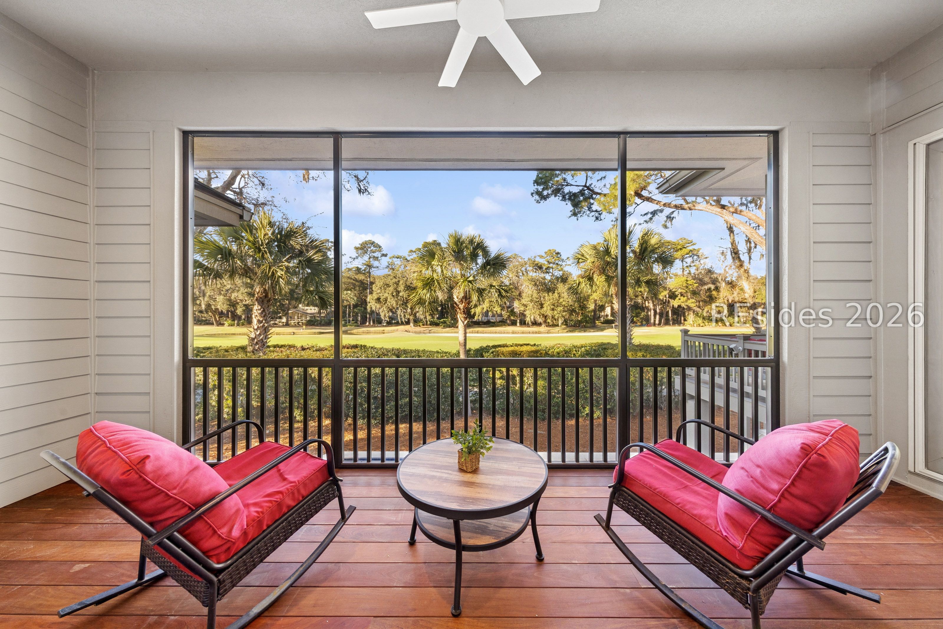25 Ridgewood Ln