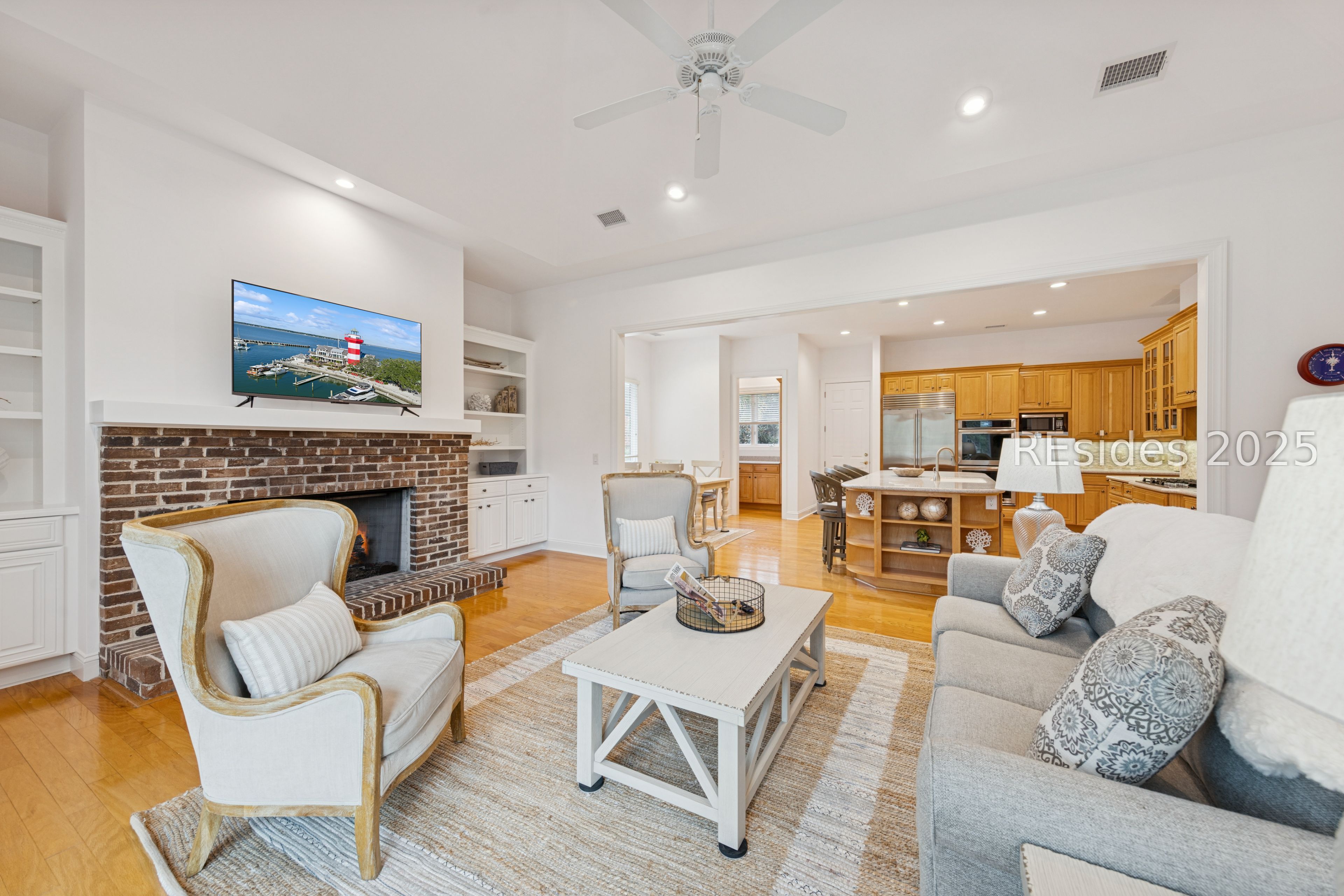 25 Ridgewood Ln