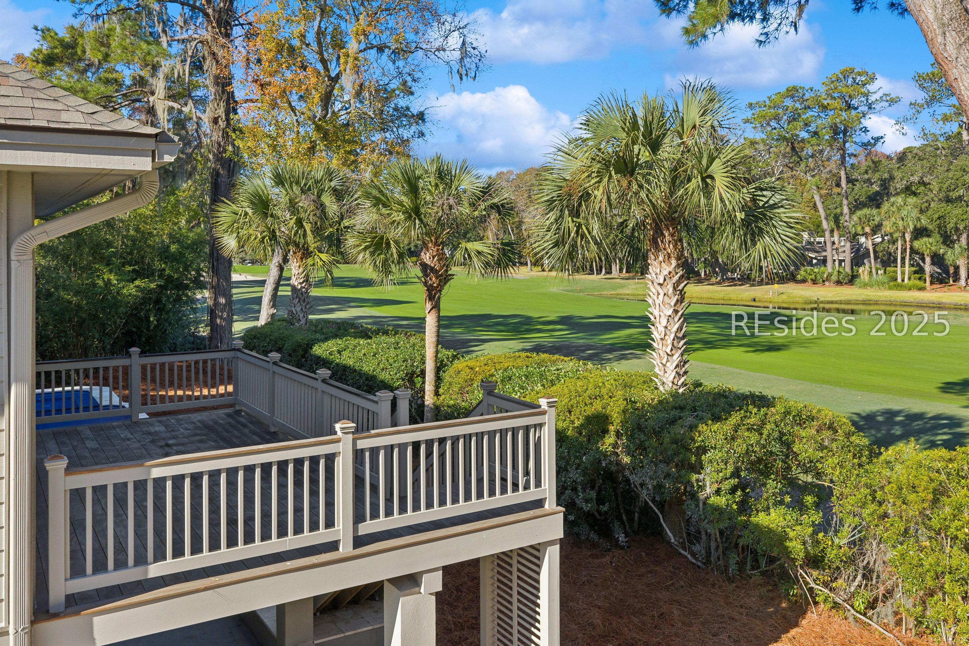 25 Ridgewood Ln