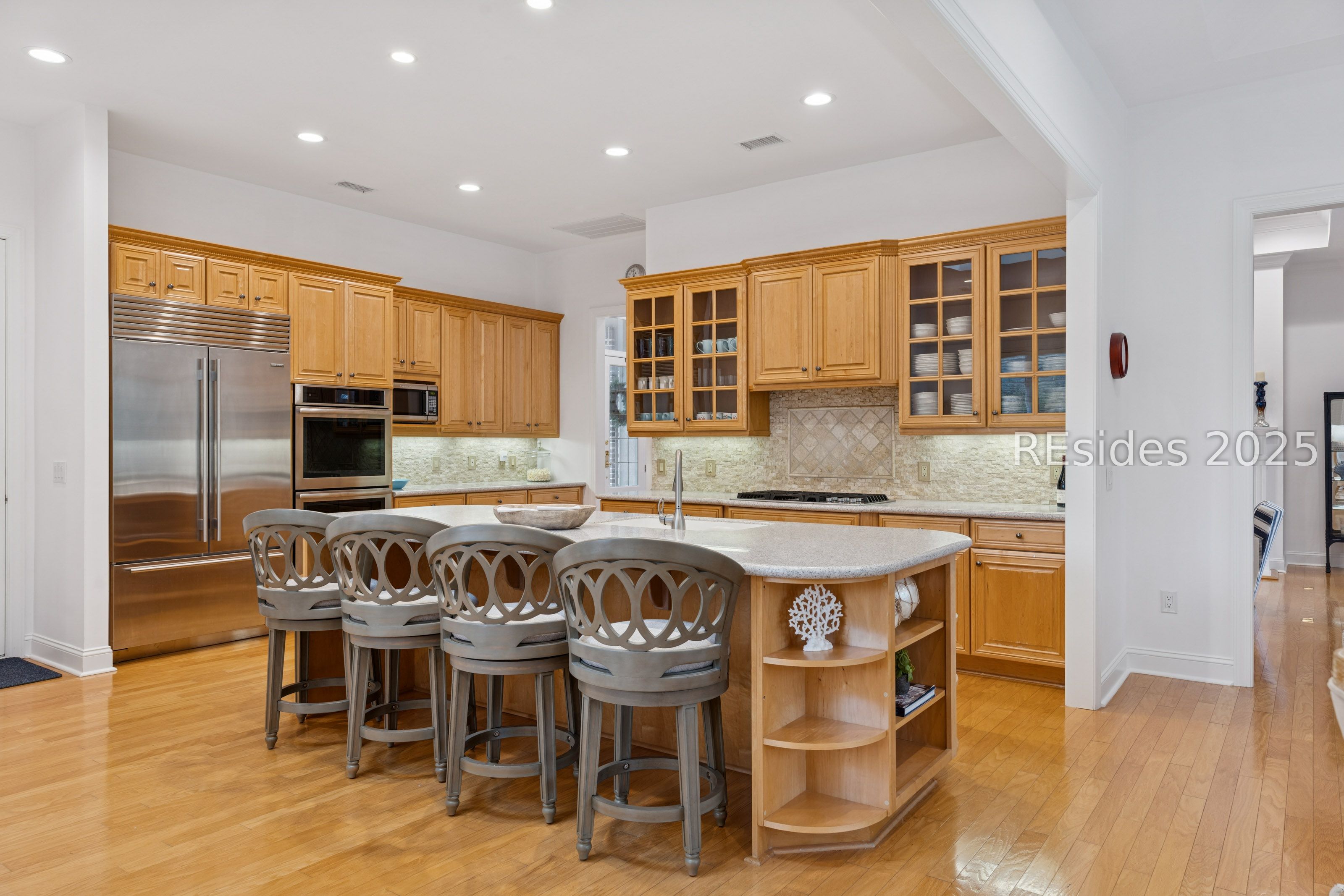 25 Ridgewood Ln
