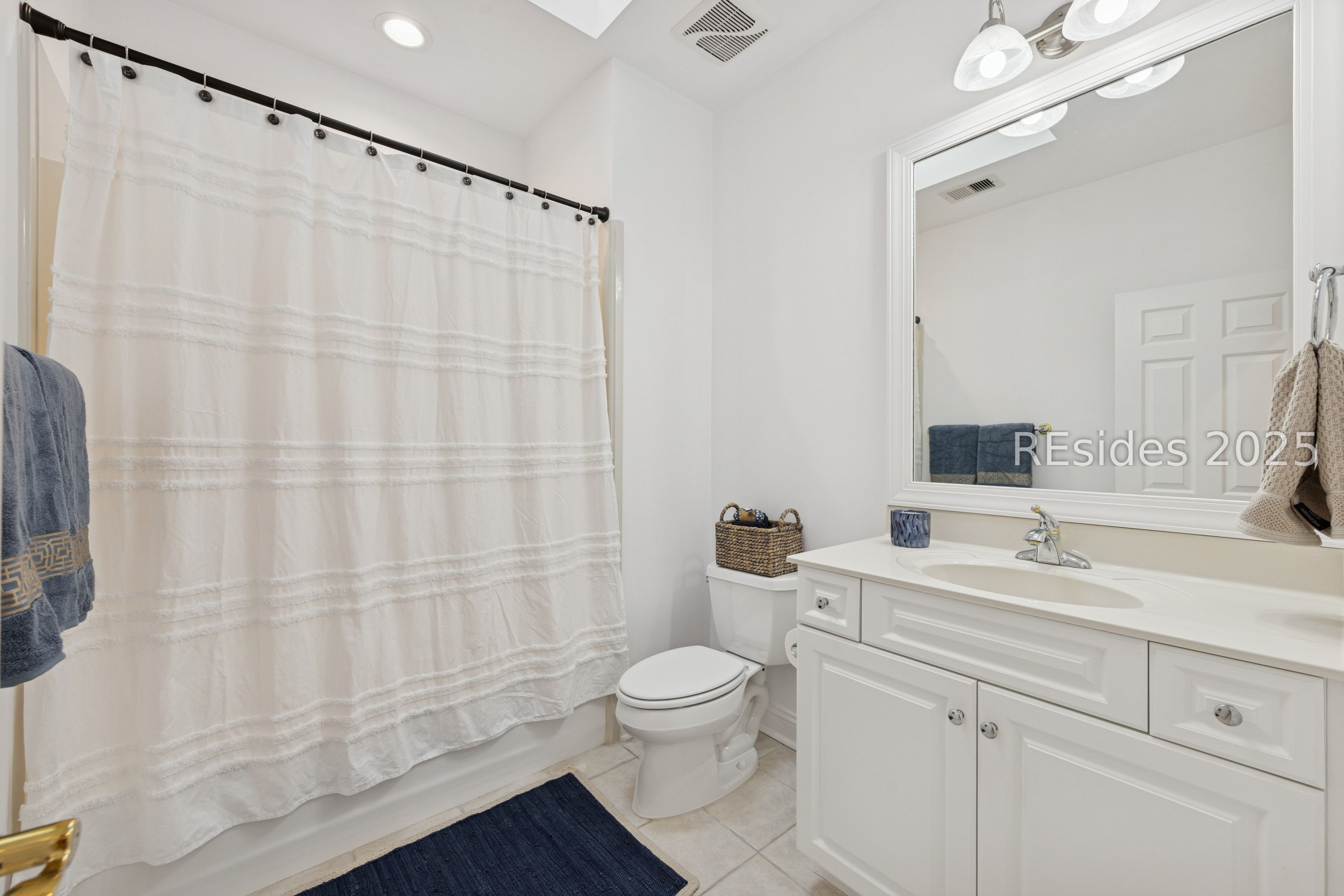 25 Ridgewood Ln