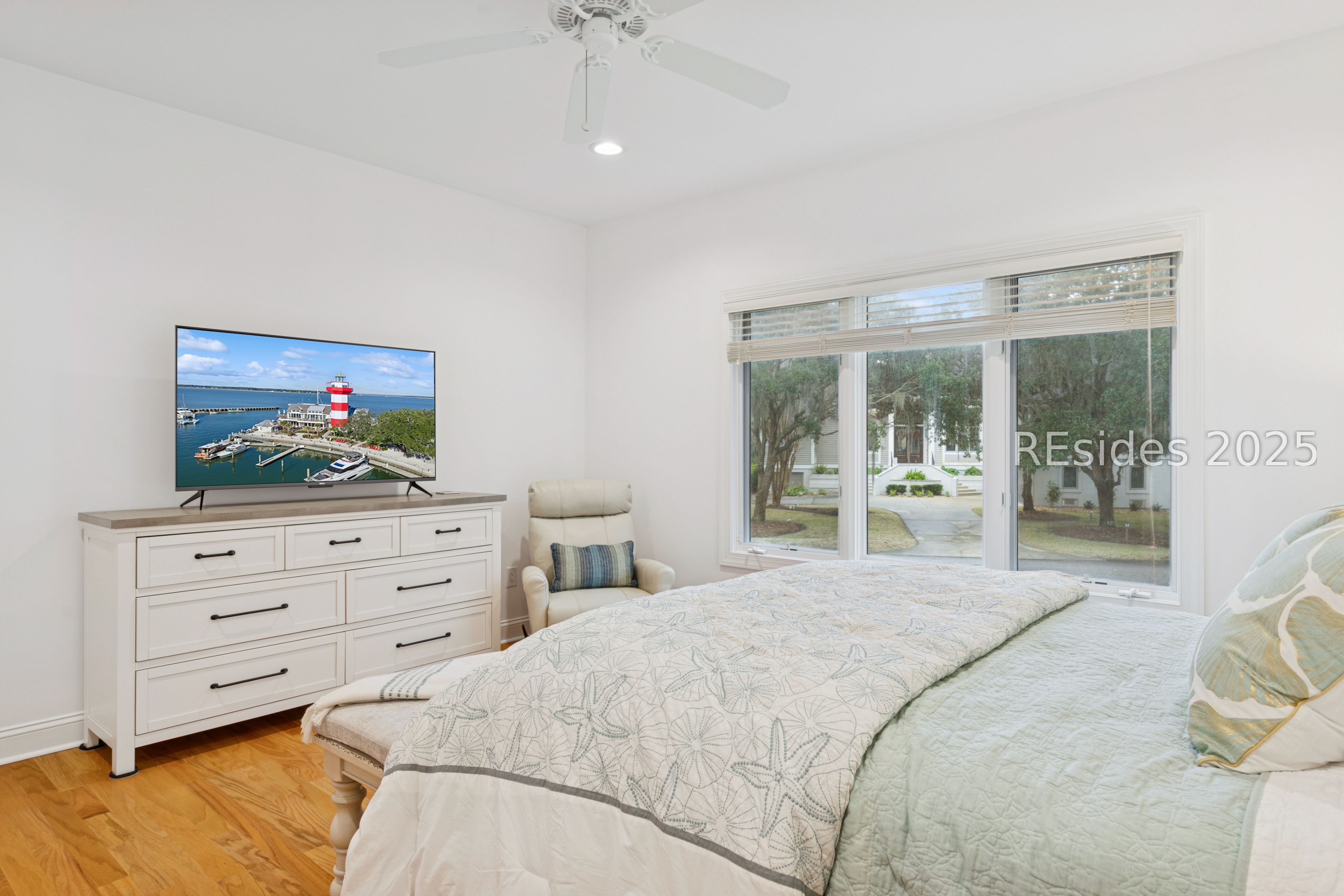 25 Ridgewood Ln