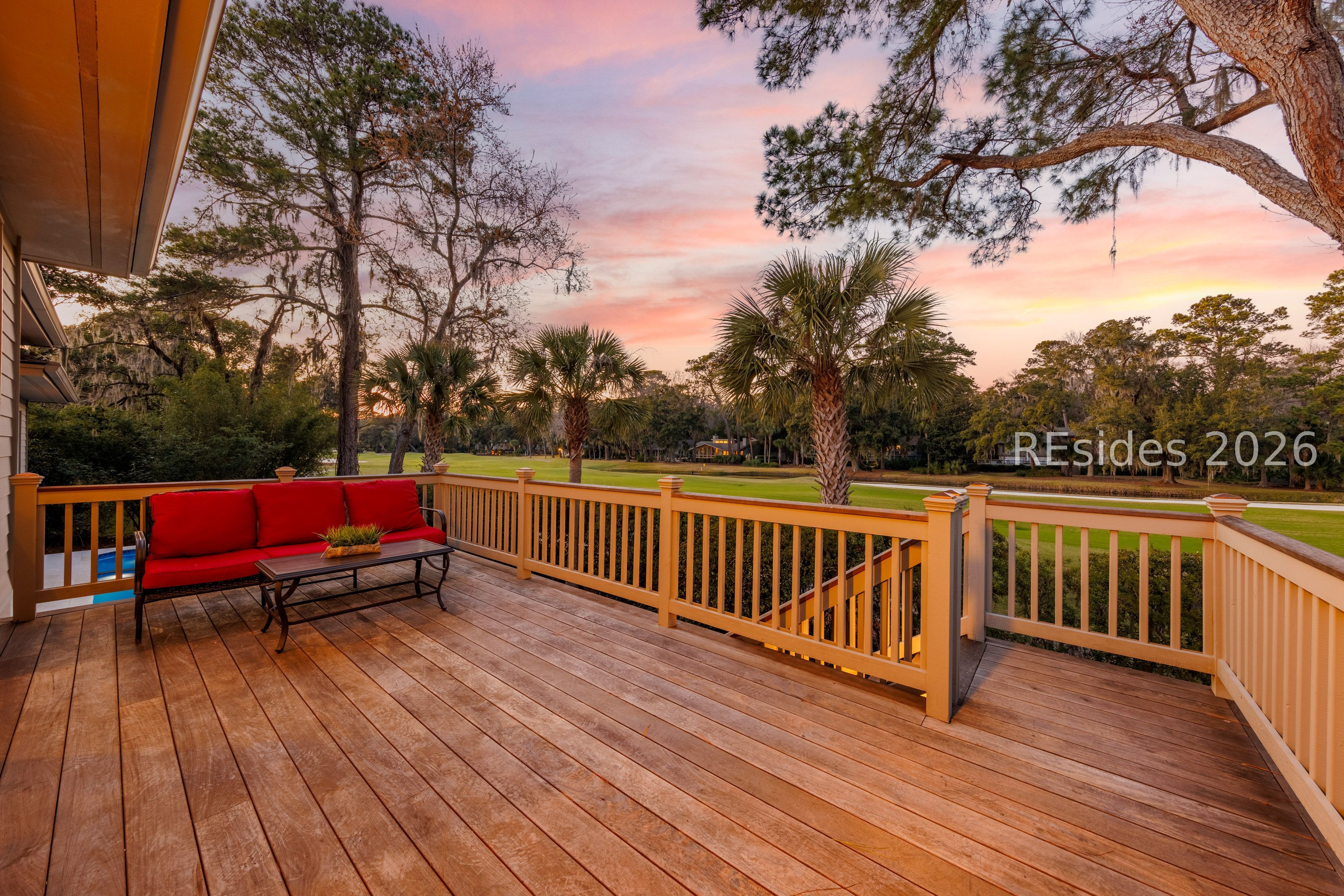 25 Ridgewood Ln