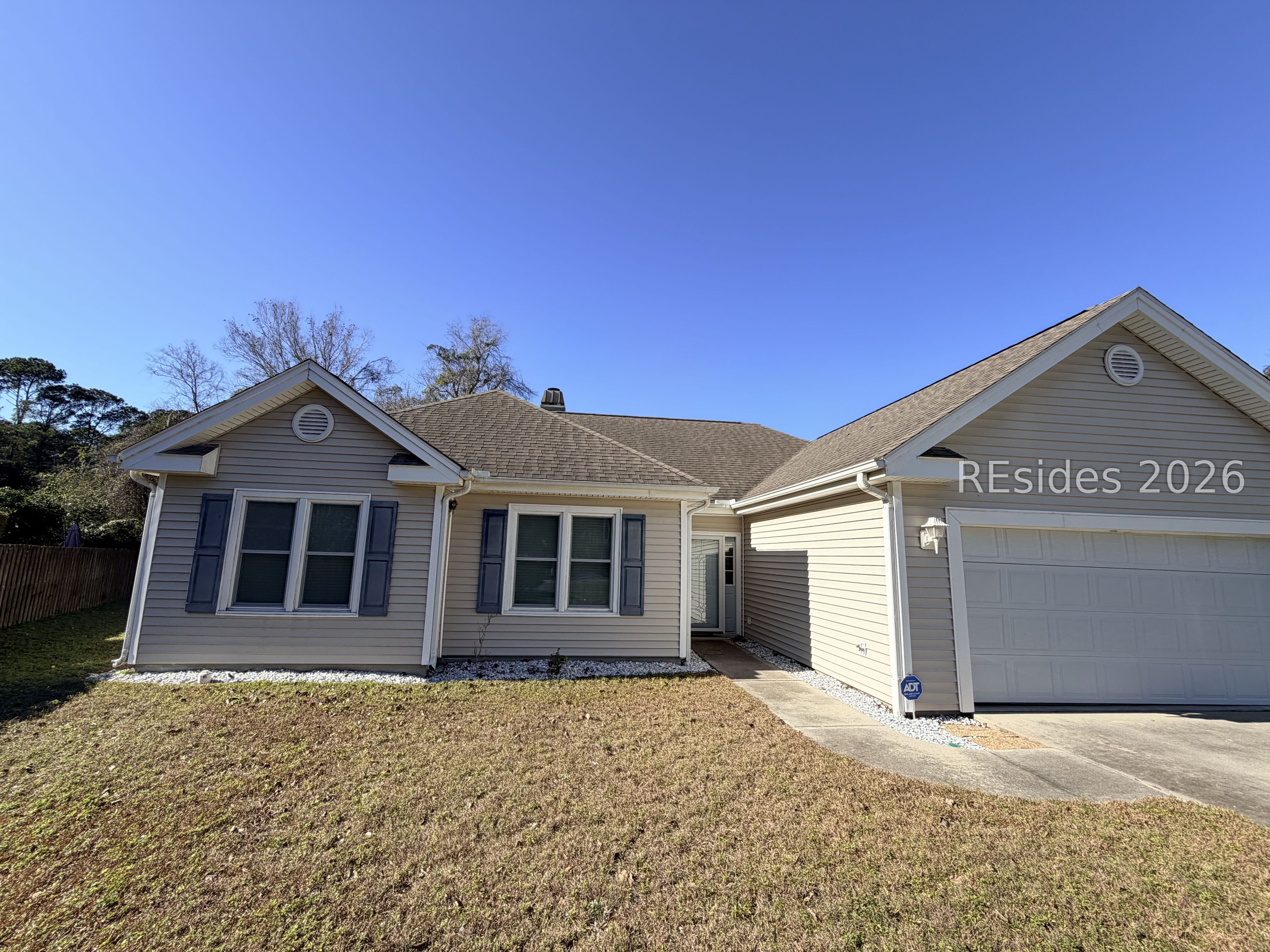 11 Chinaberry Cir