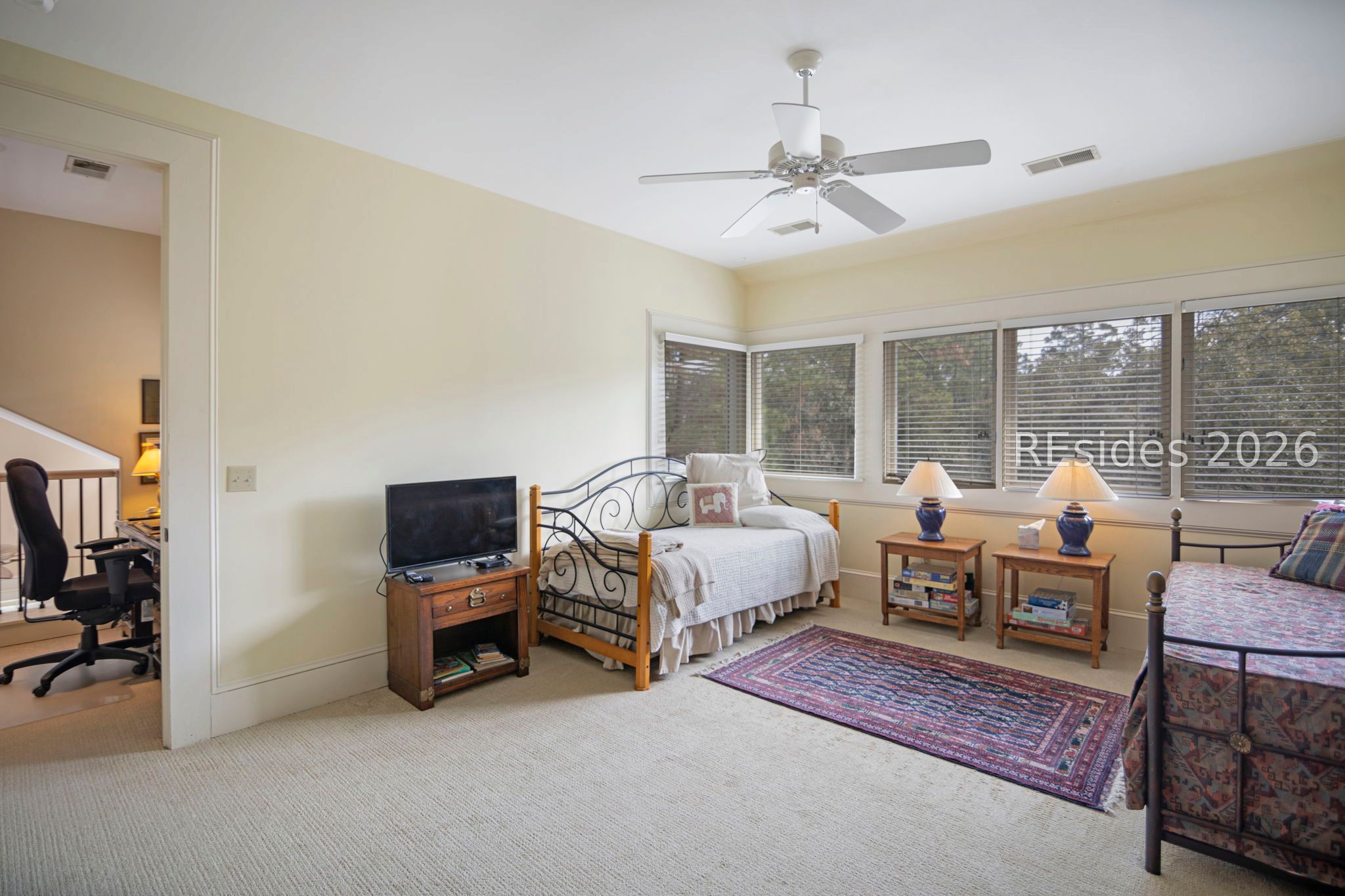 21 Pine Island Court