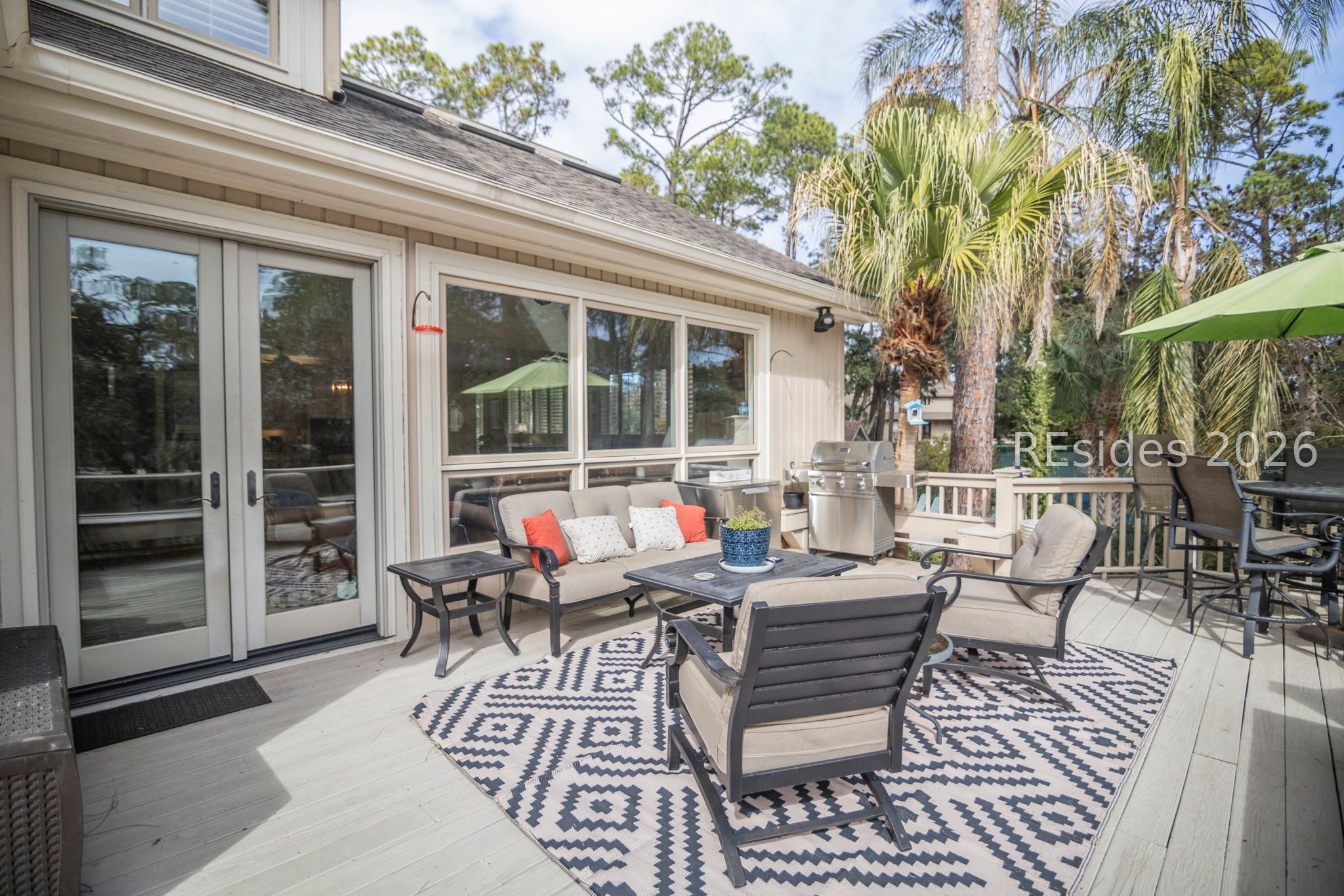 21 Pine Island Court
