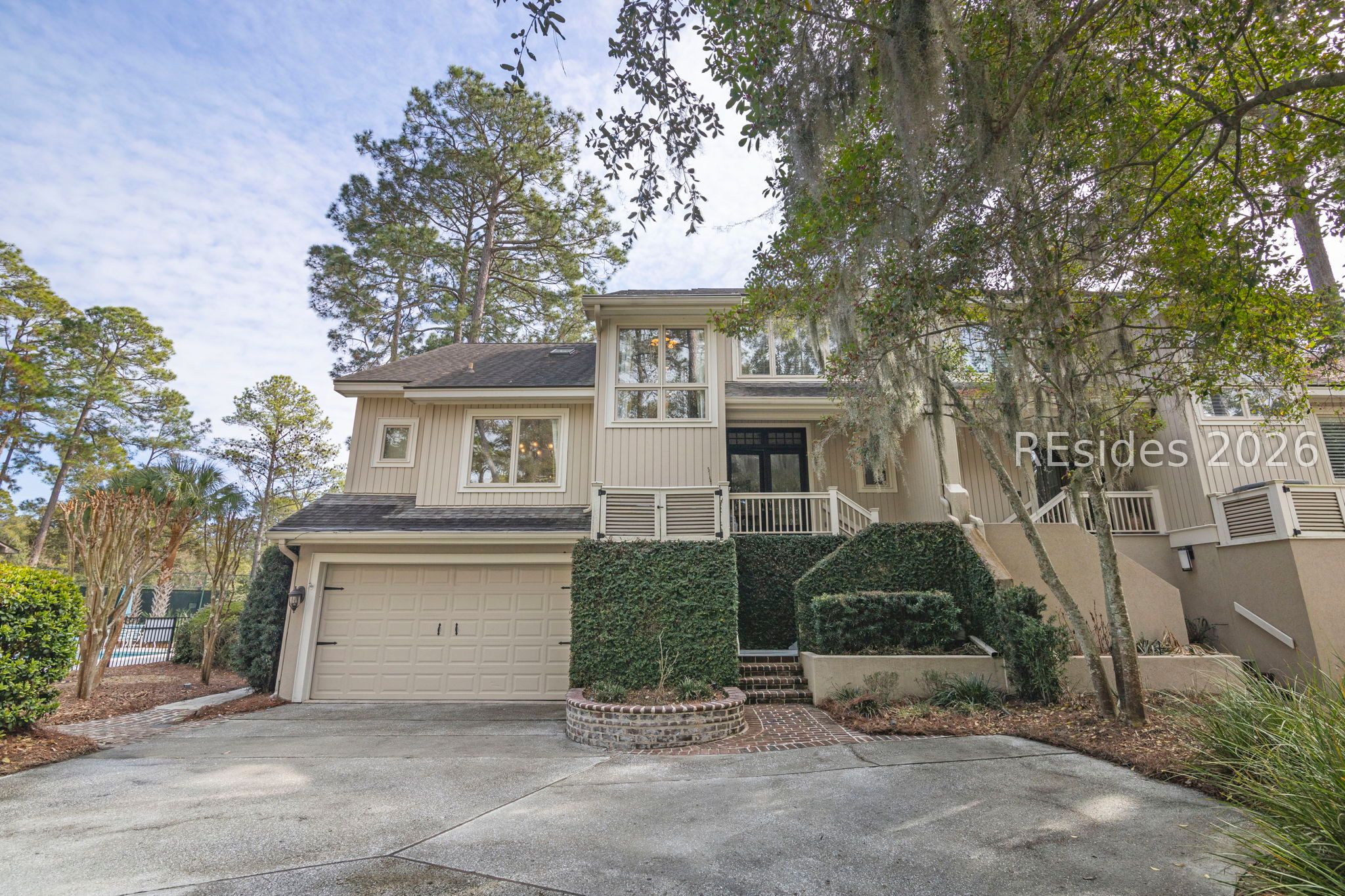 21 Pine Island Court