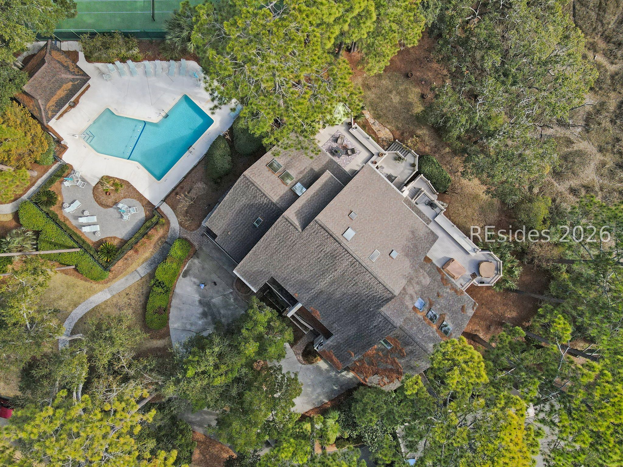21 Pine Island Court