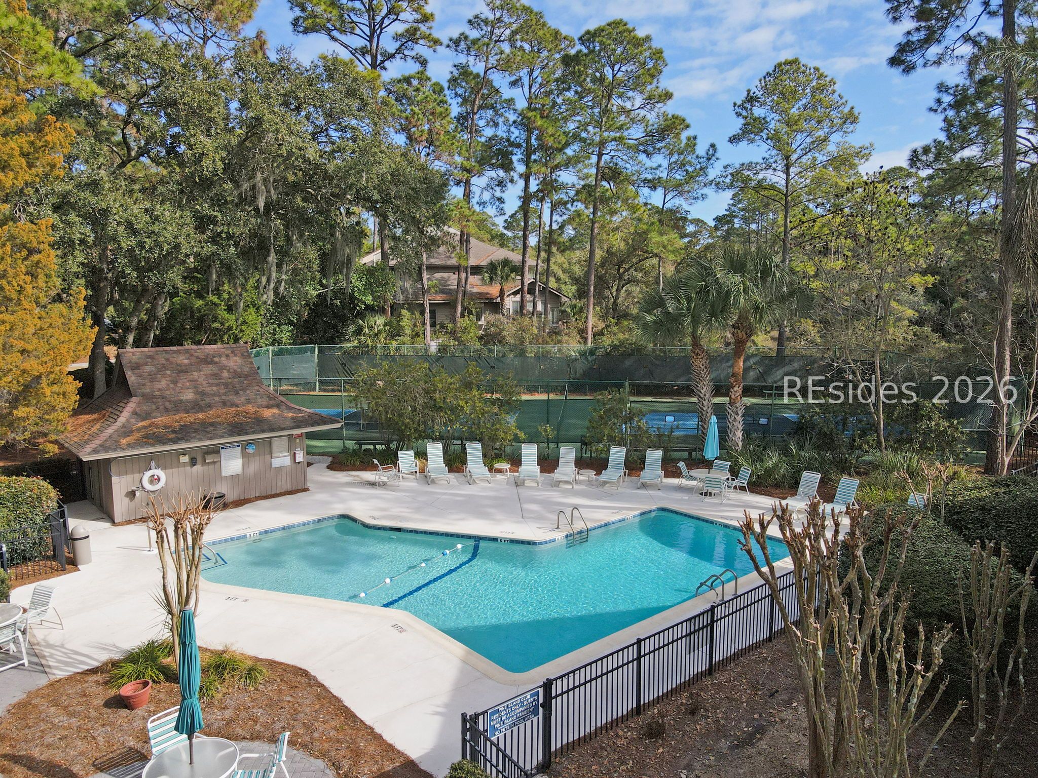 21 Pine Island Court