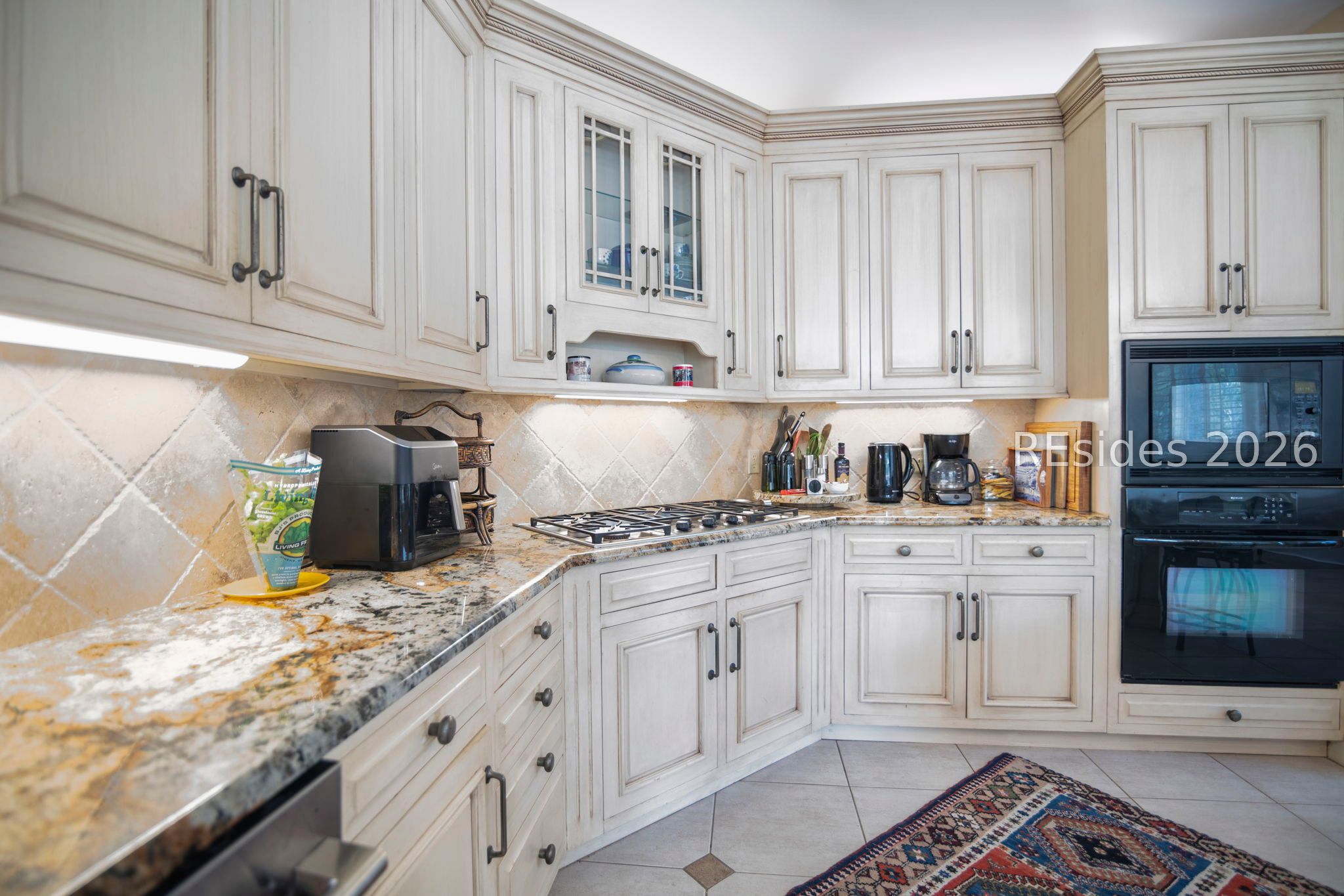 21 Pine Island Court