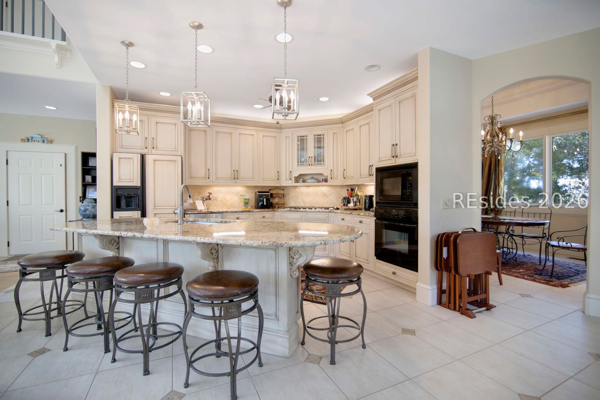 21 Pine Island Court