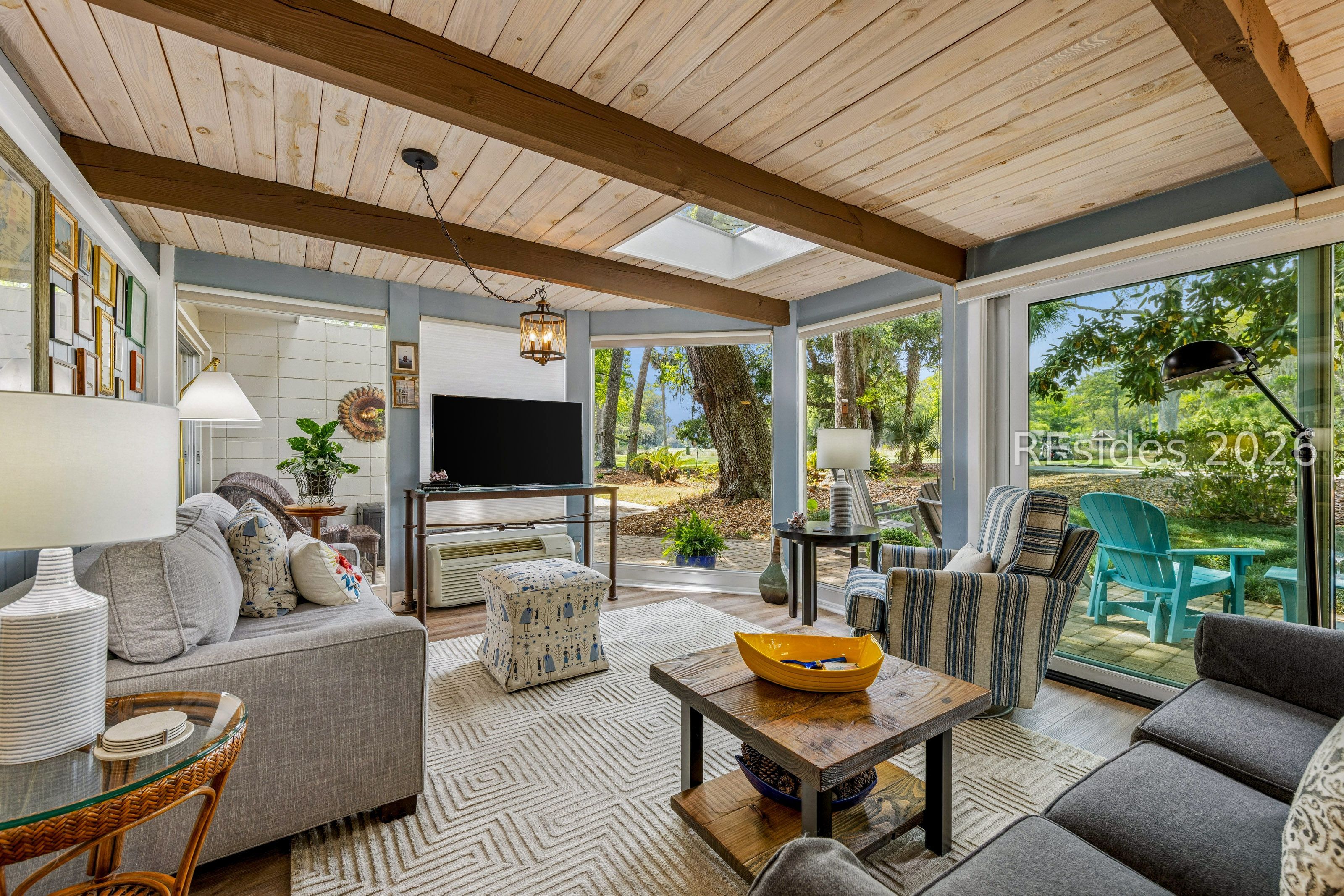 2 Woodbine Place #47
