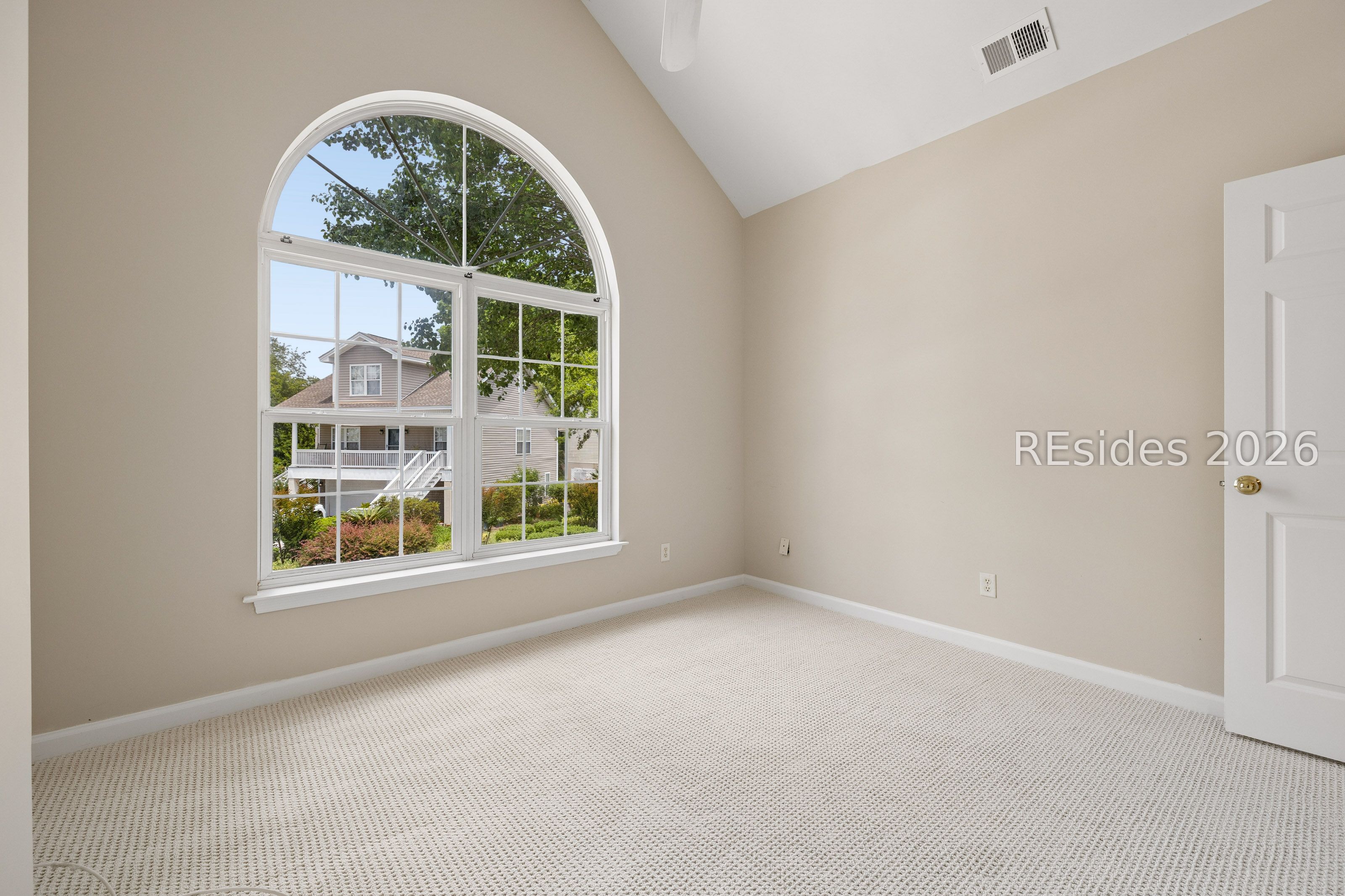15 Cobblestone Court