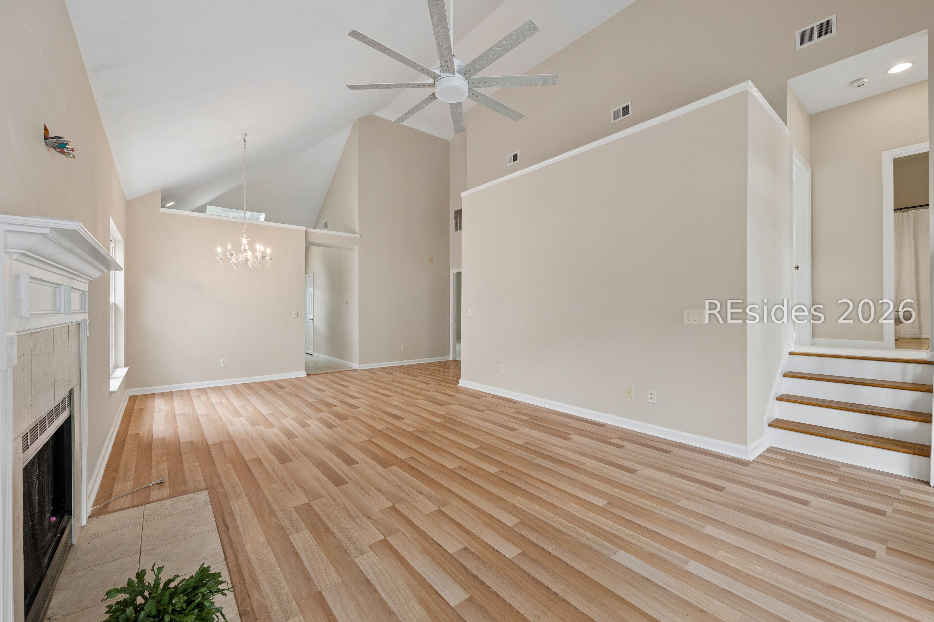 15 Cobblestone Court