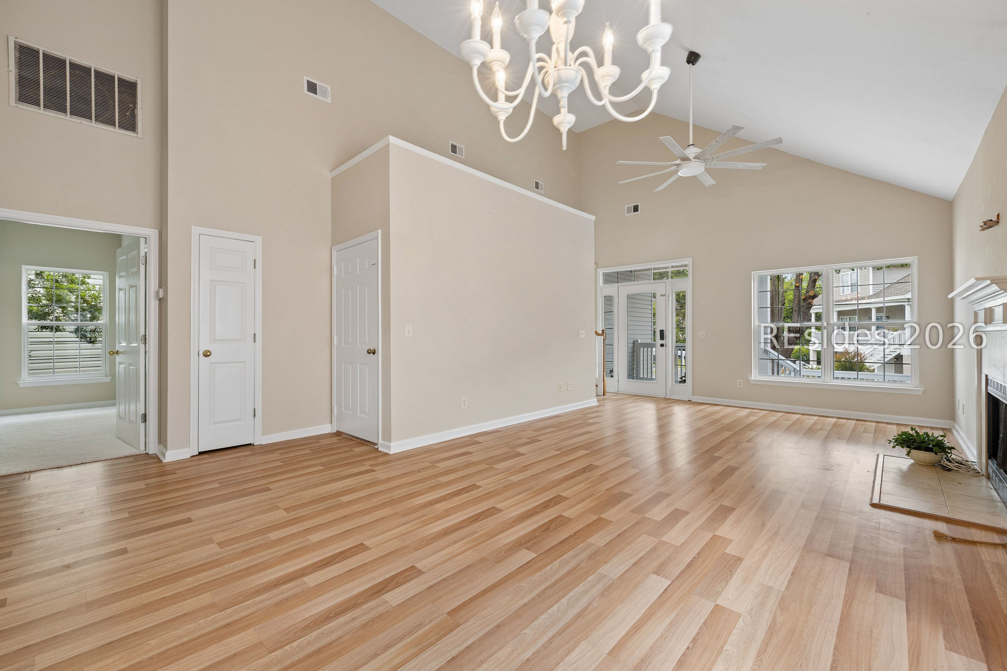 15 Cobblestone Court