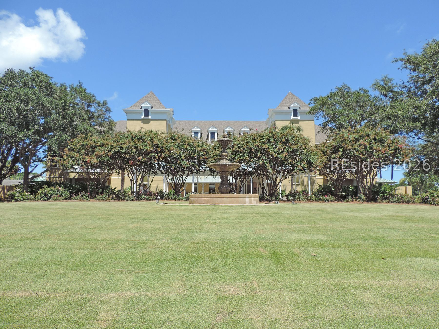 20 Honey Locust Circle