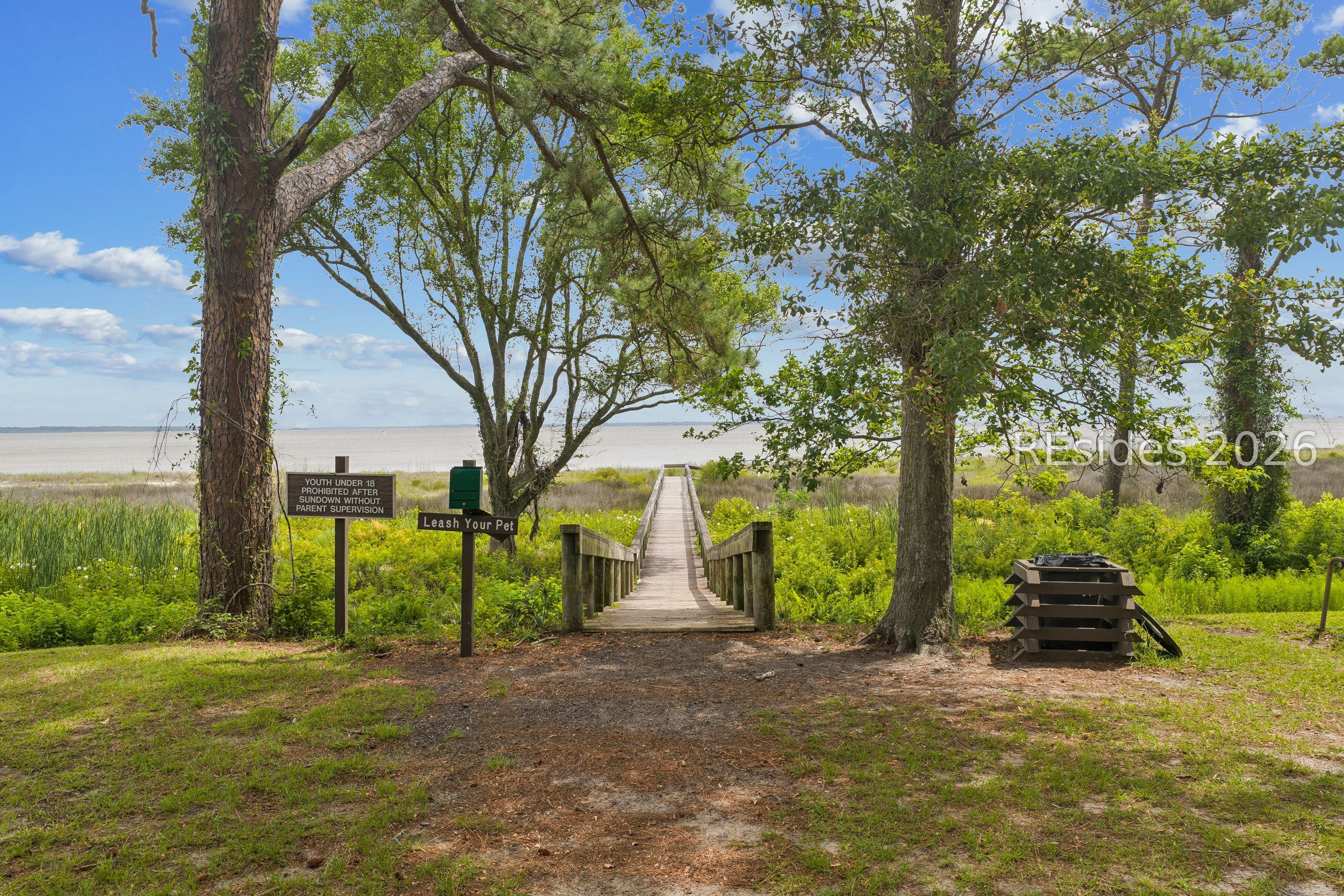 20 Honey Locust Circle
