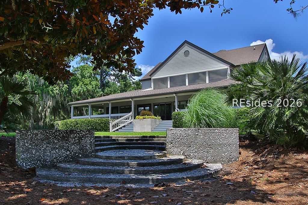 20 Honey Locust Circle