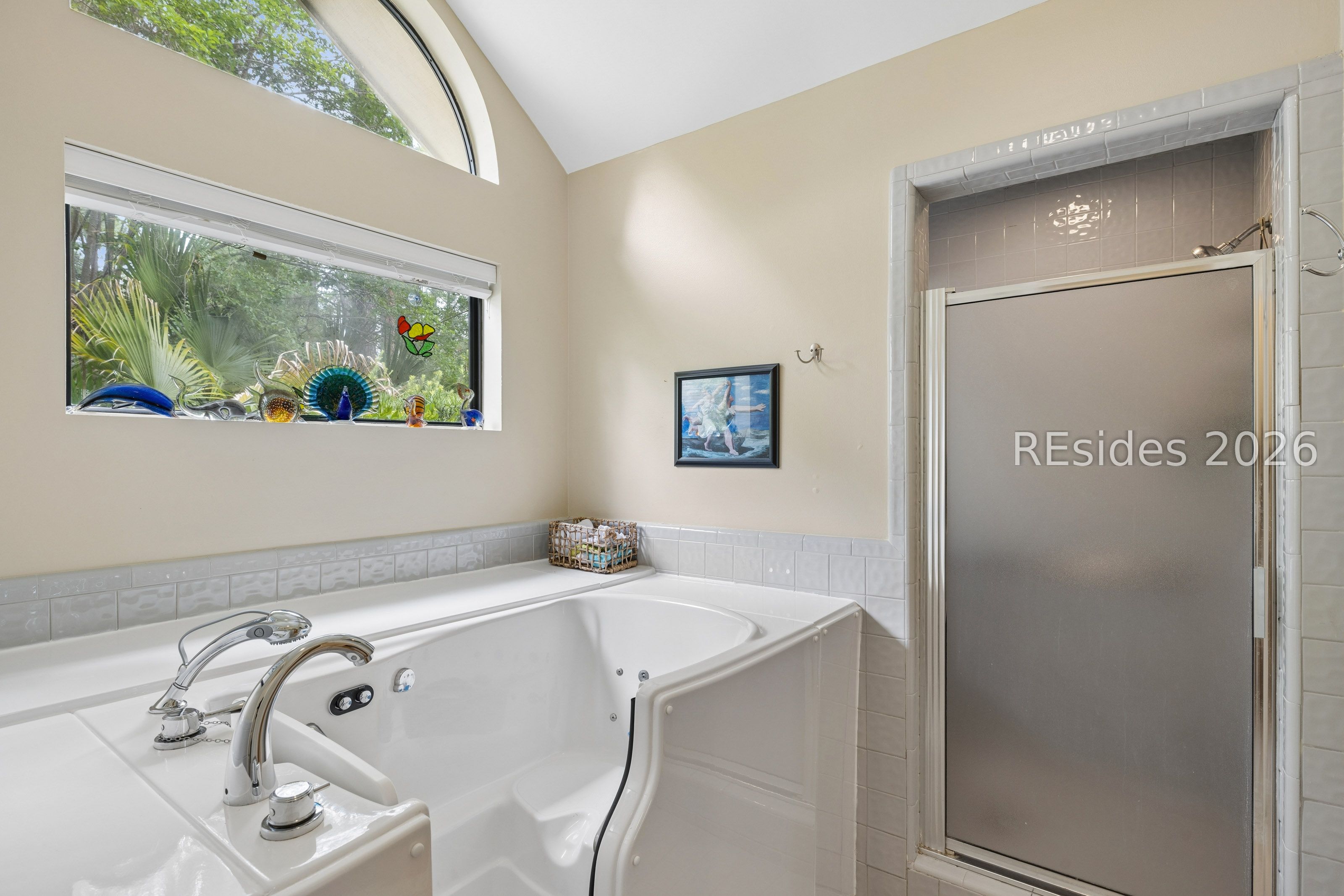 20 Honey Locust Circle