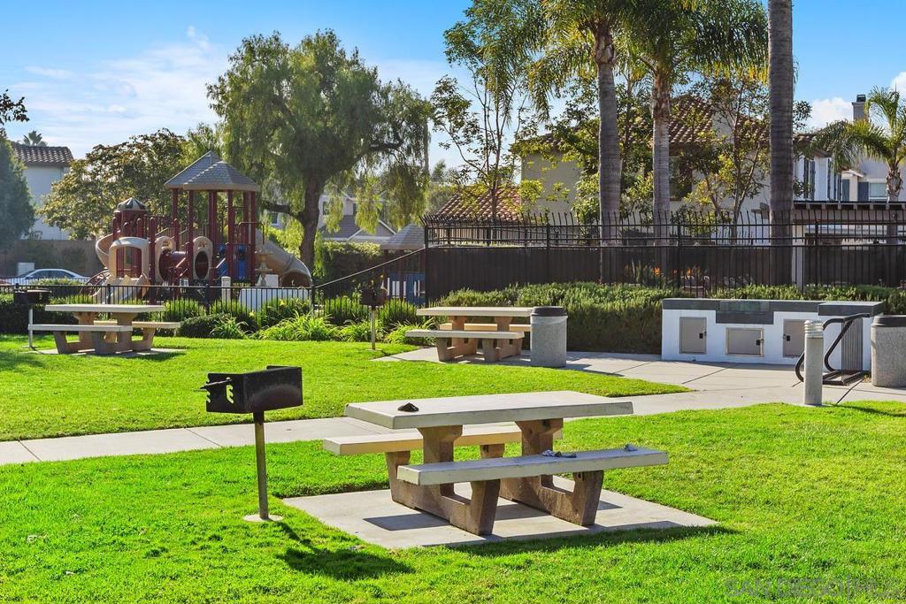 4322 Deer Valley Way