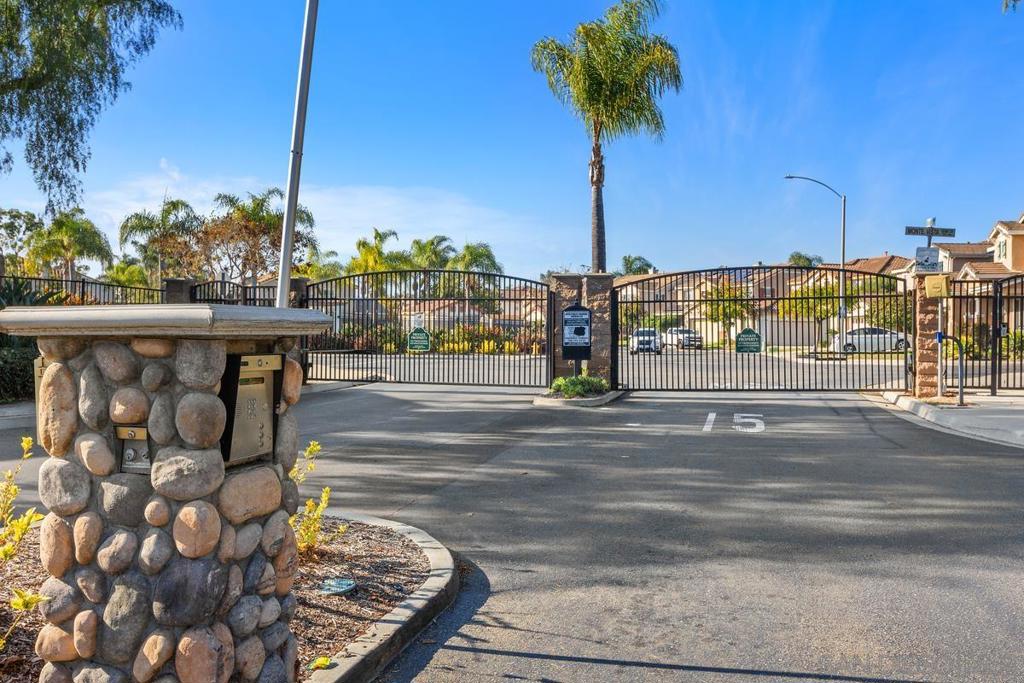 4322 Deer Valley Way