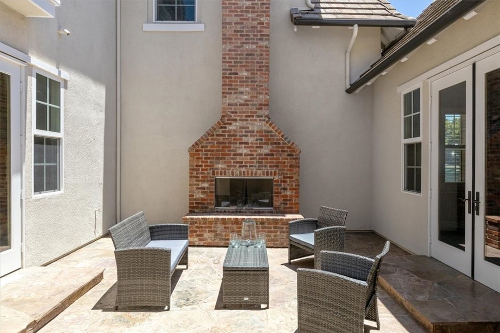 2453 Lapis Road