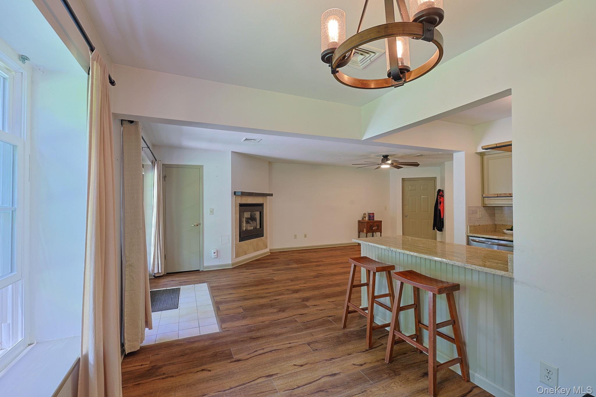 1103 Washington Green