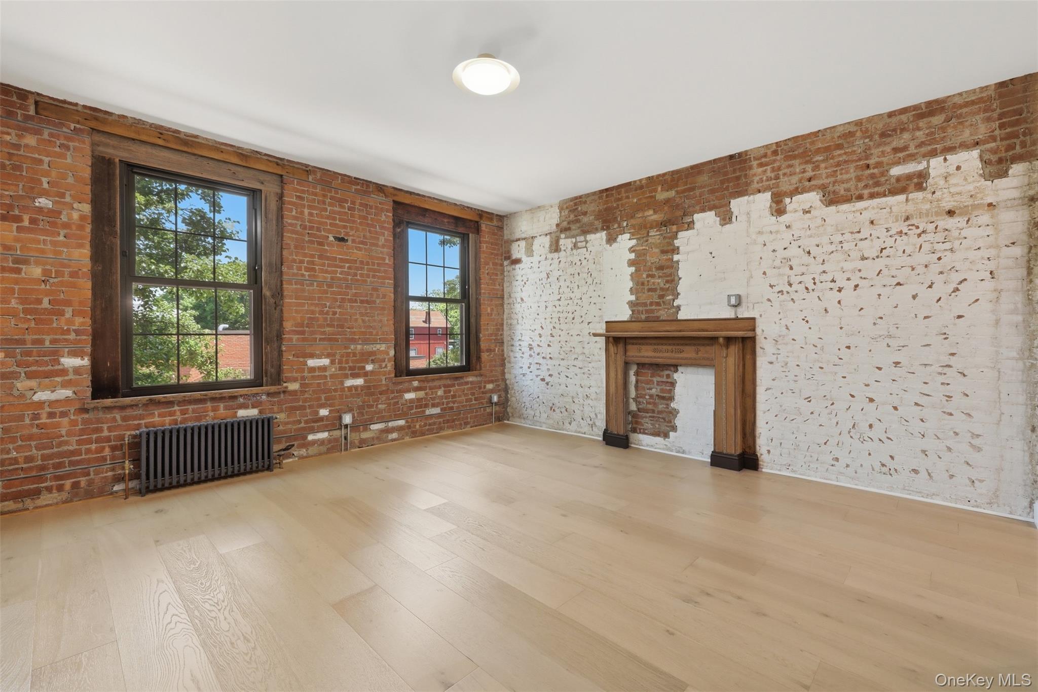 201-211 Main Street Unit: 1