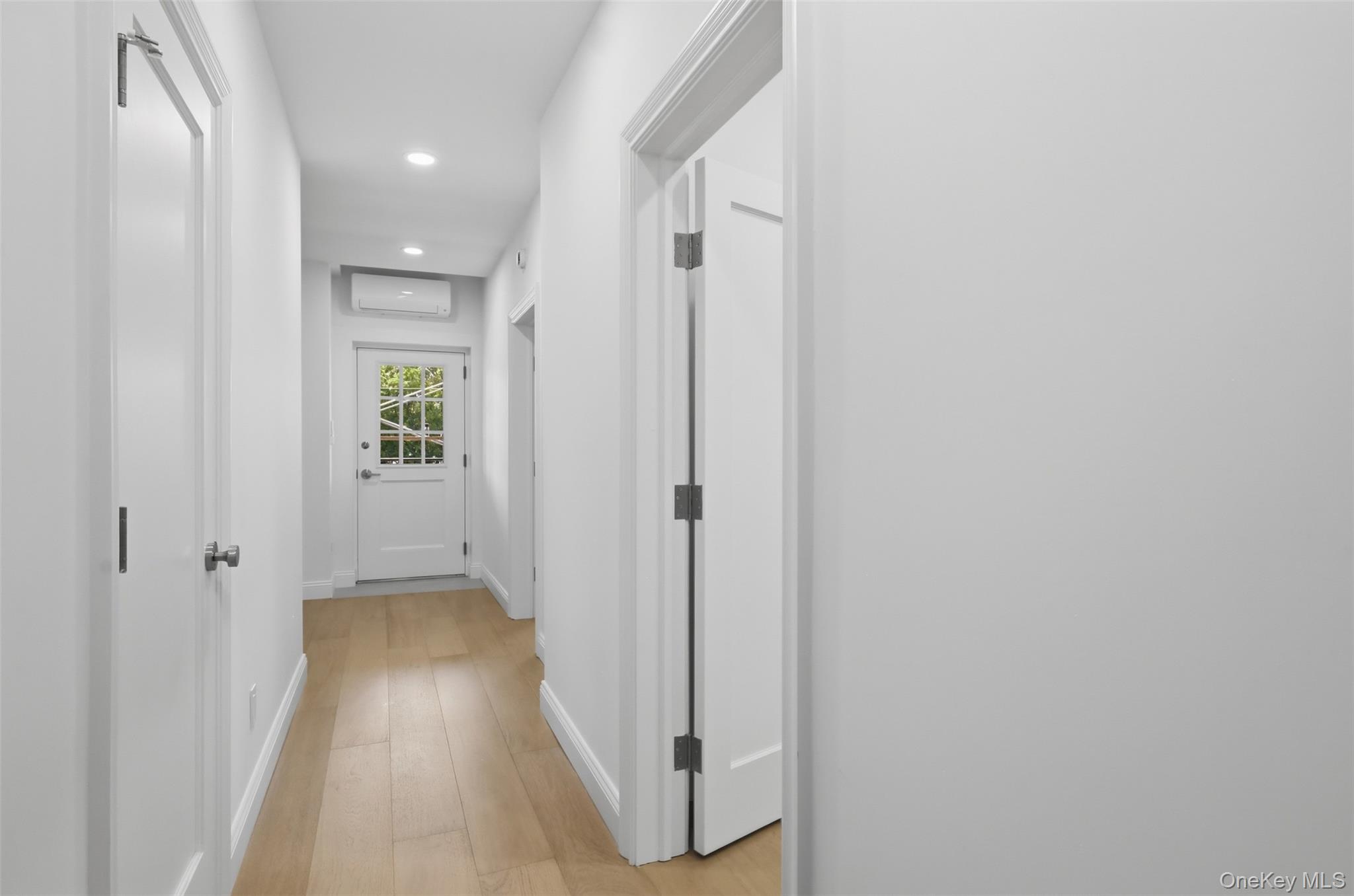 201 Main Street Unit: 2