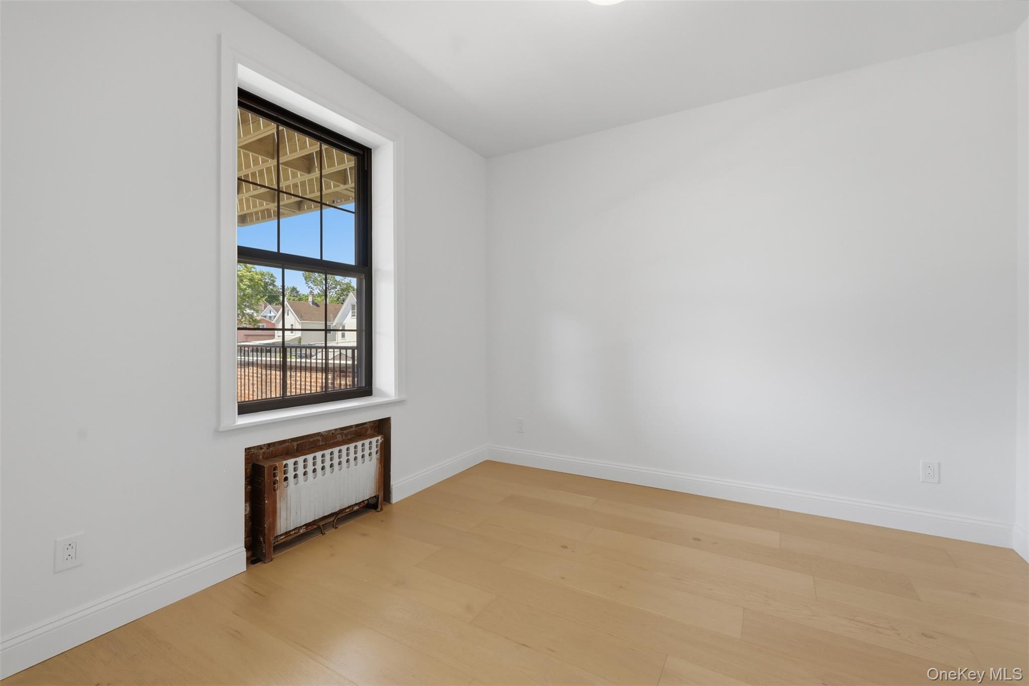 201 Main Street Unit: 2