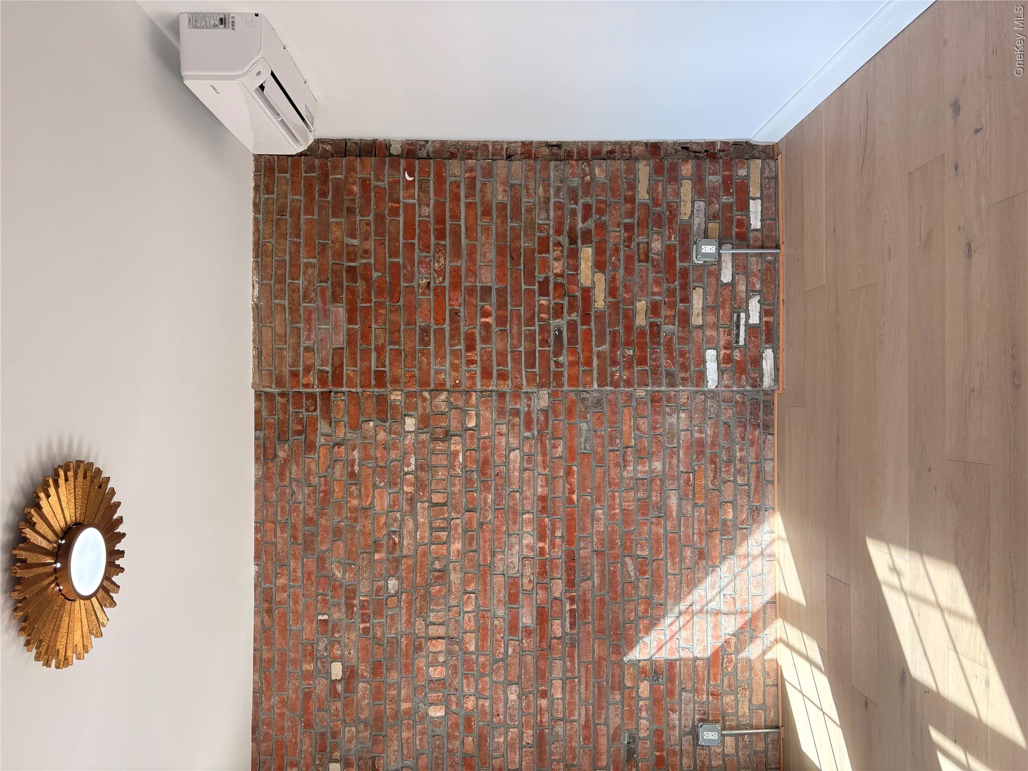 207 Main Street Unit: 7