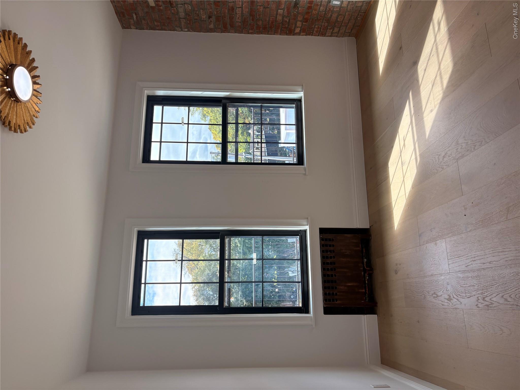 207 Main Street Unit: 7