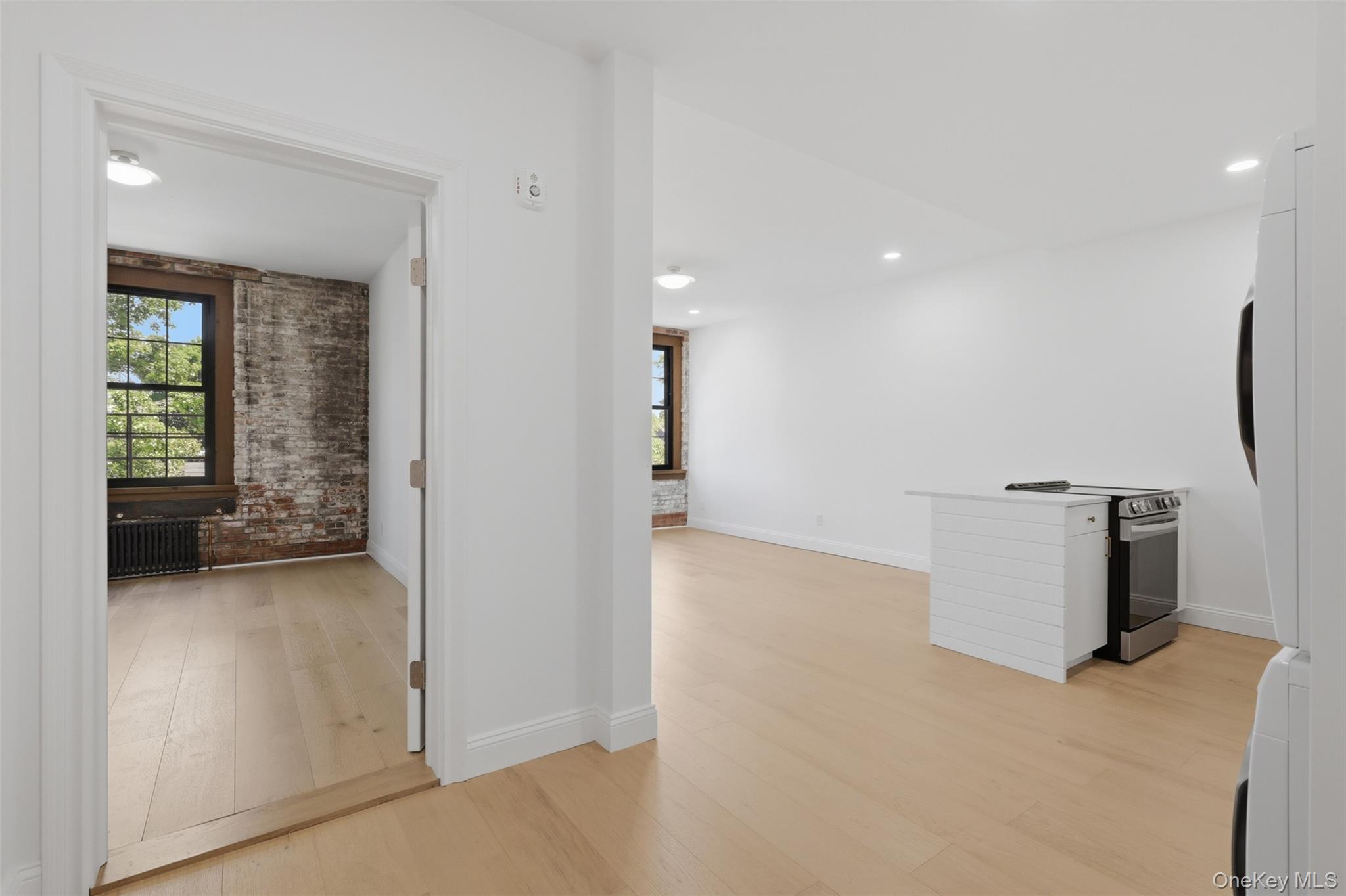 207 Main Street Unit: 3