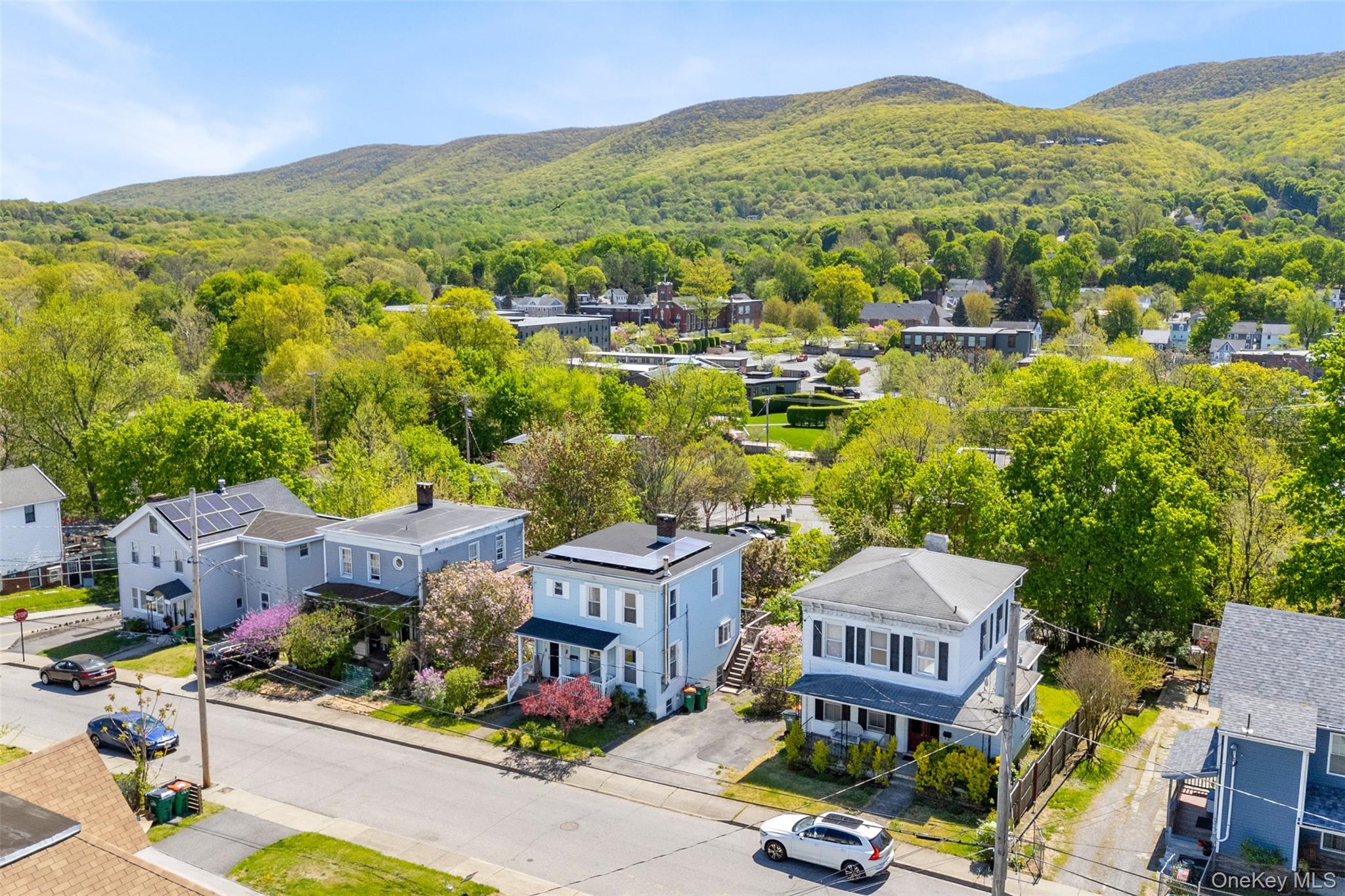 207 Main Street Unit: 3