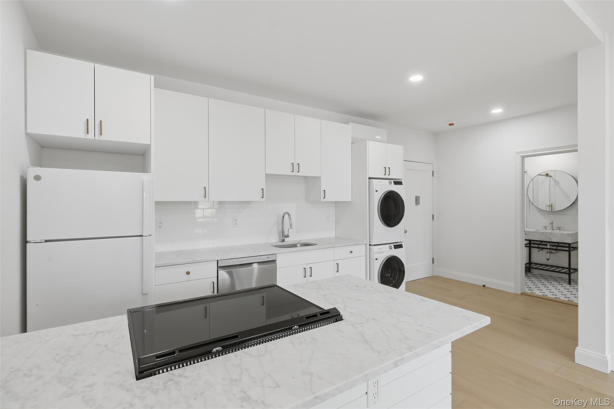 207 Main Street Unit: 3