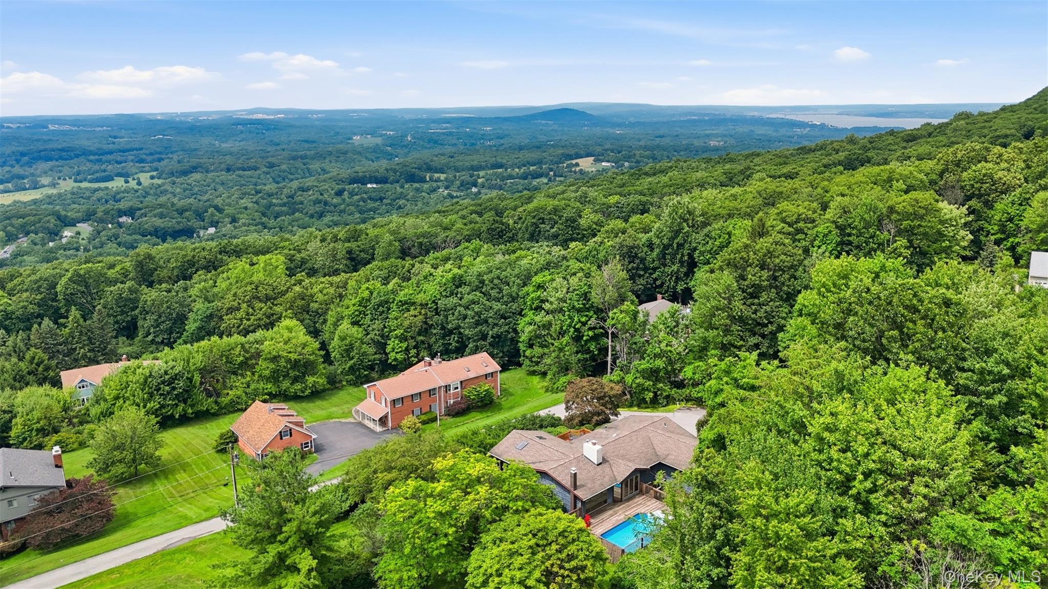 6 Horizon Road
