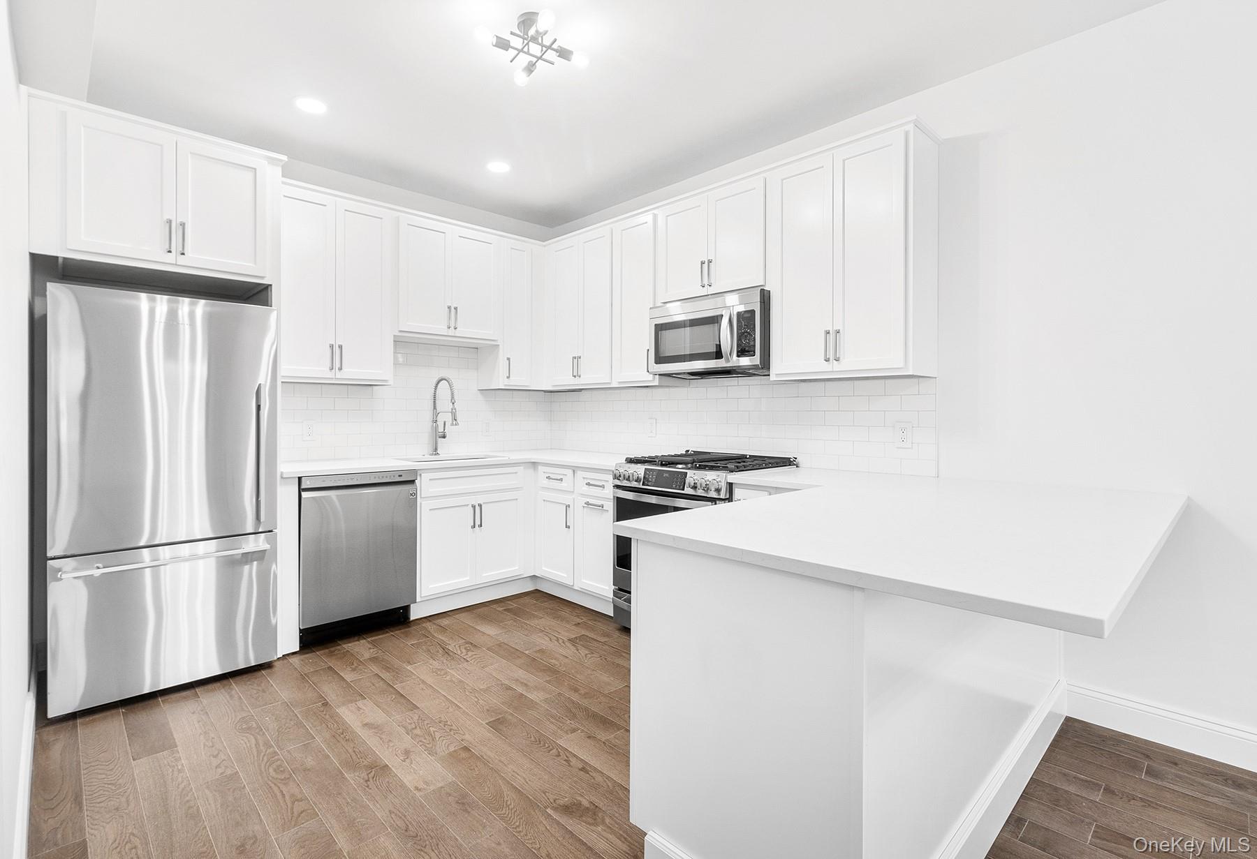 206-208 Main Street Unit: 4