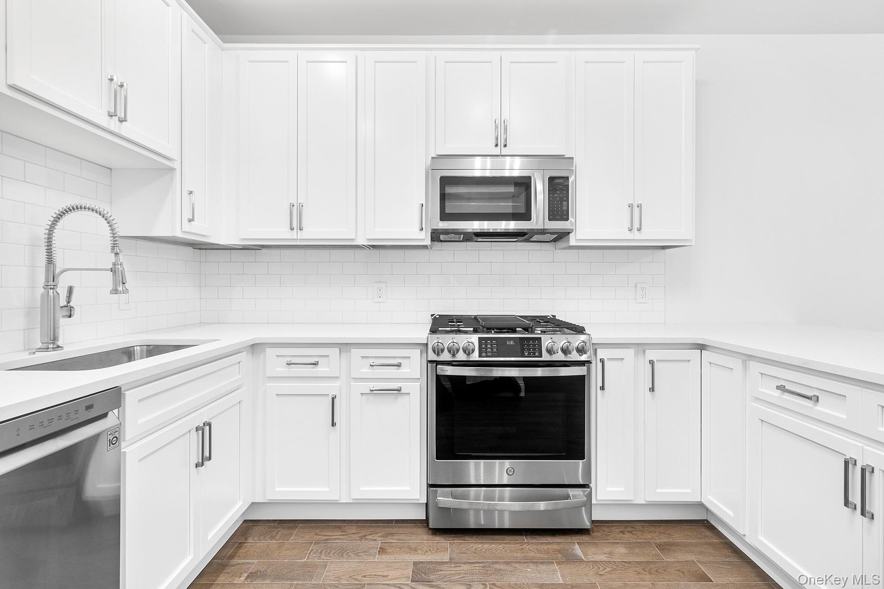 206-208 Main Street Unit: 4