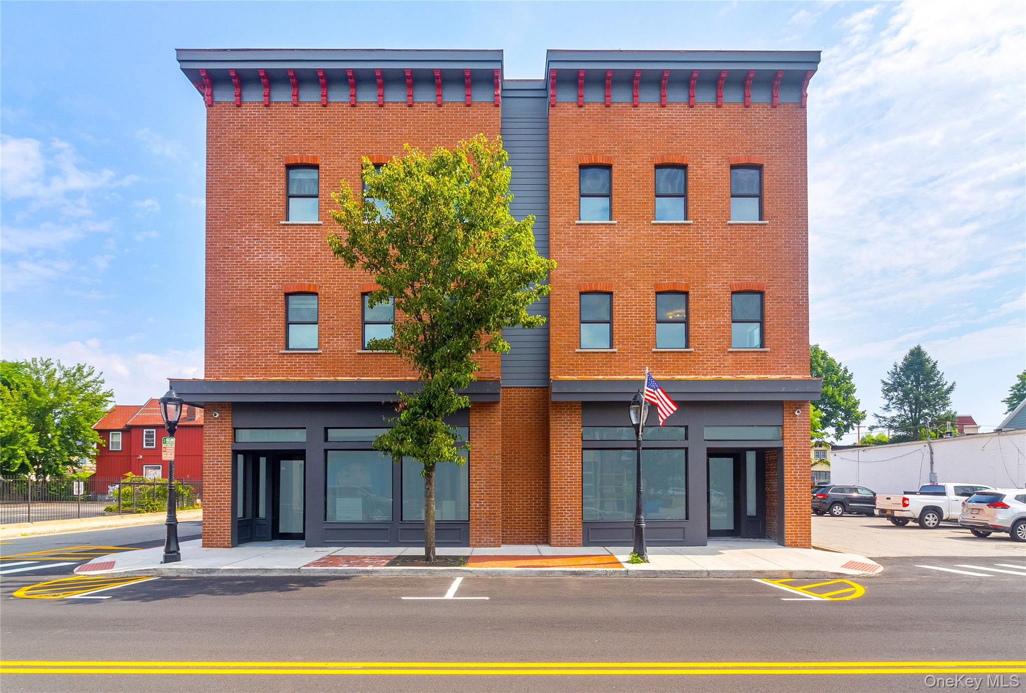 206-208 Main Street Unit: 4