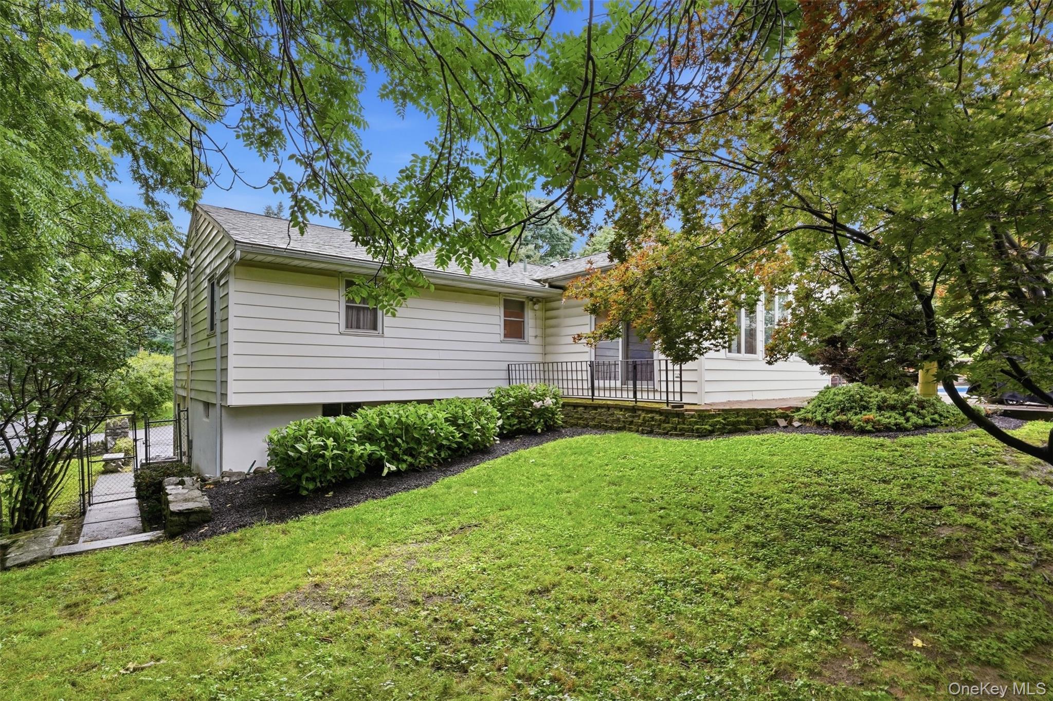 8 Boulder Road