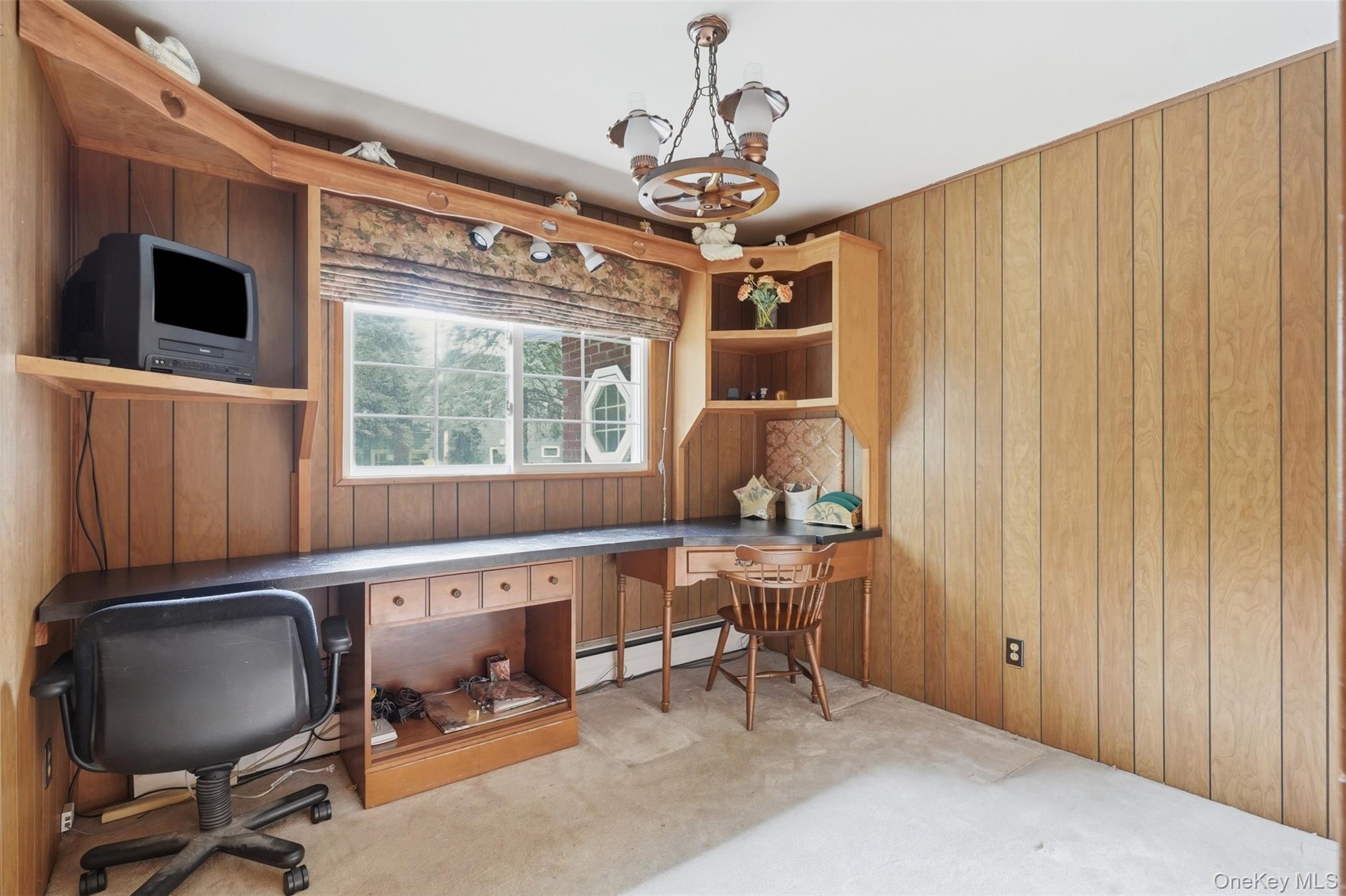8 Boulder Road