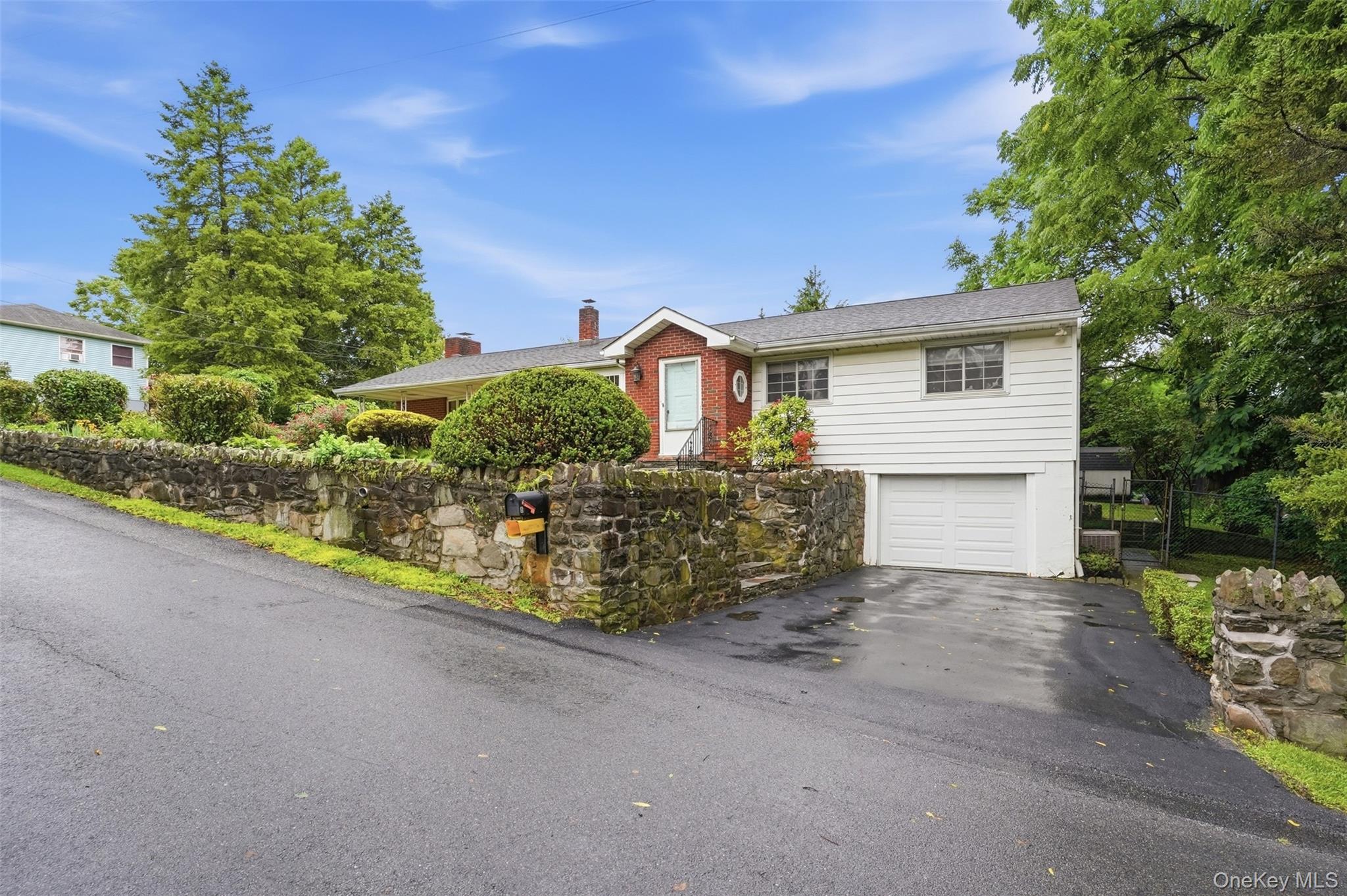 8 Boulder Road