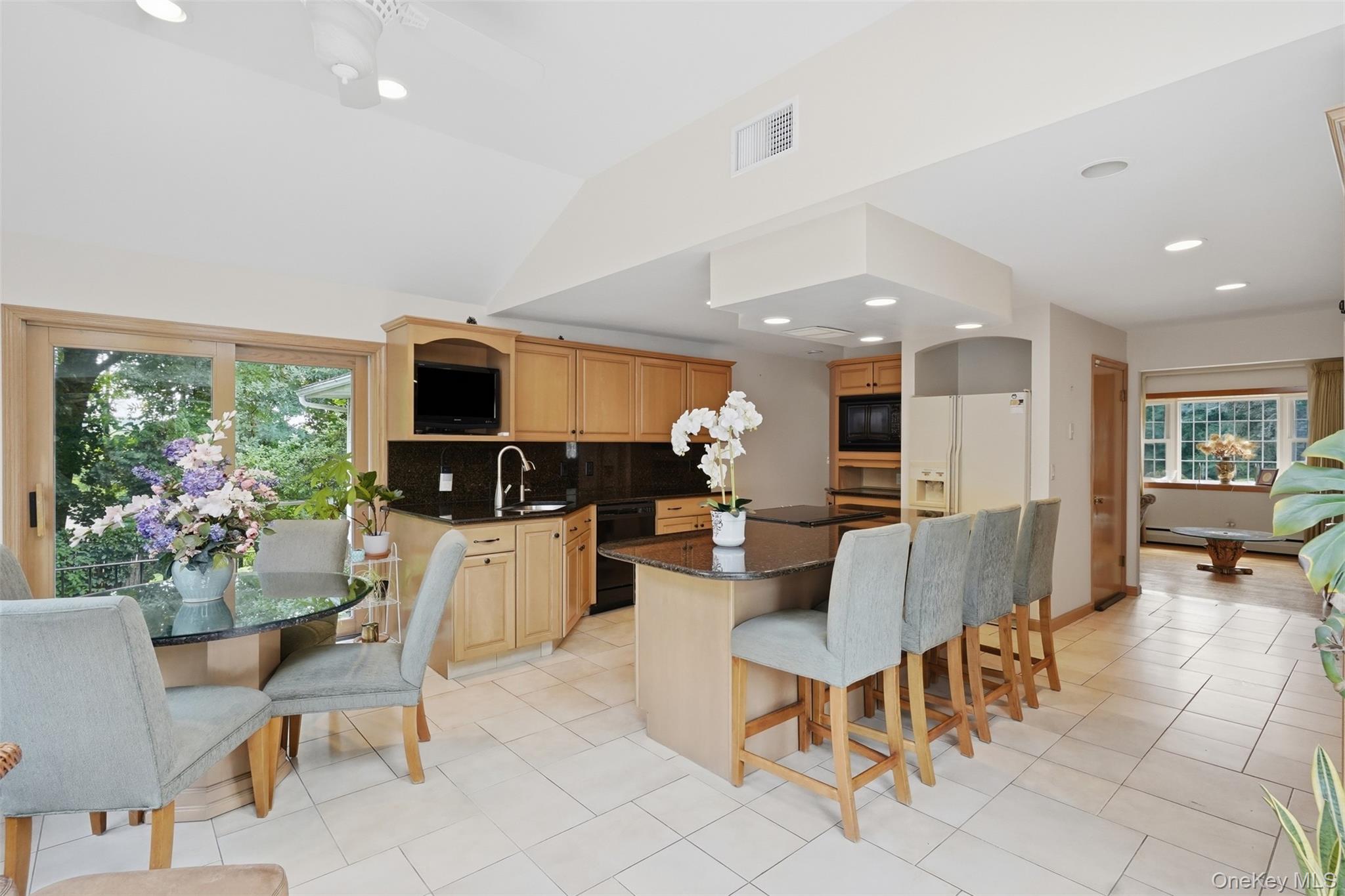 8 Boulder Road