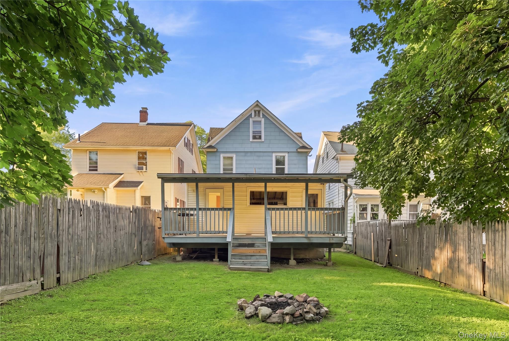 15 Maple Street