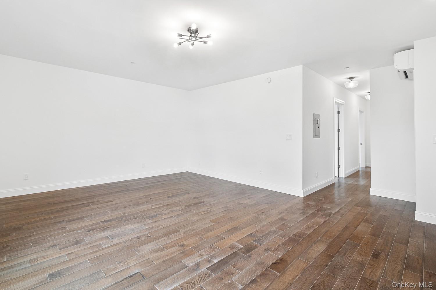 206 Main Street Unit: 2