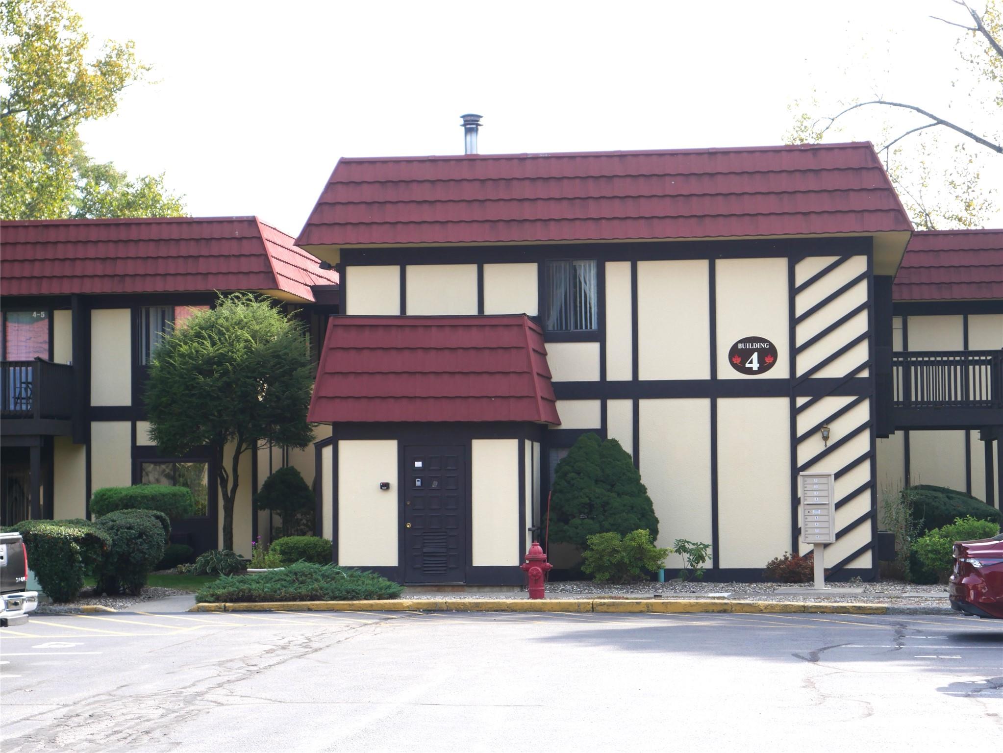 4 Loudon Drive Unit: 6