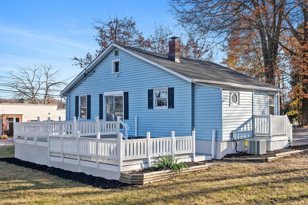 945 Homestead Avenue