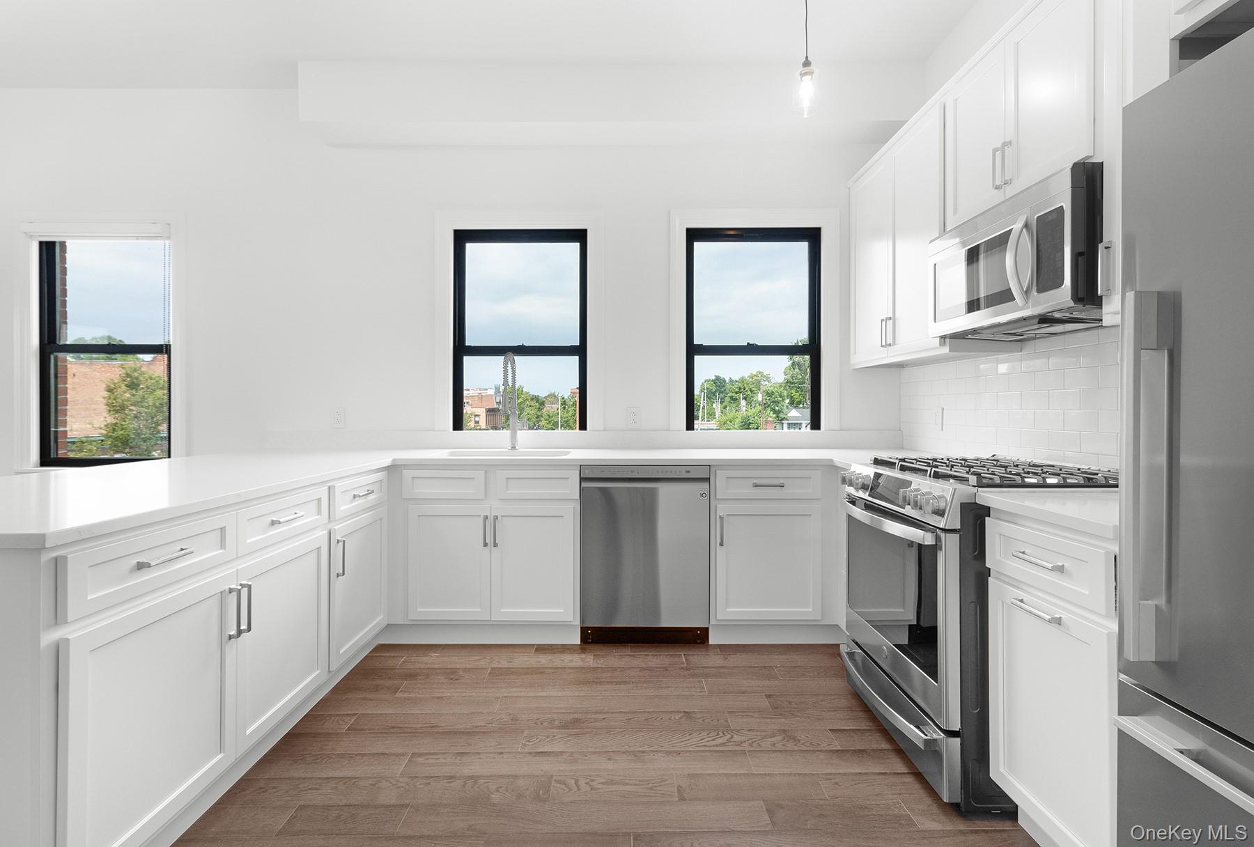 206-208 Main Street Unit: 7