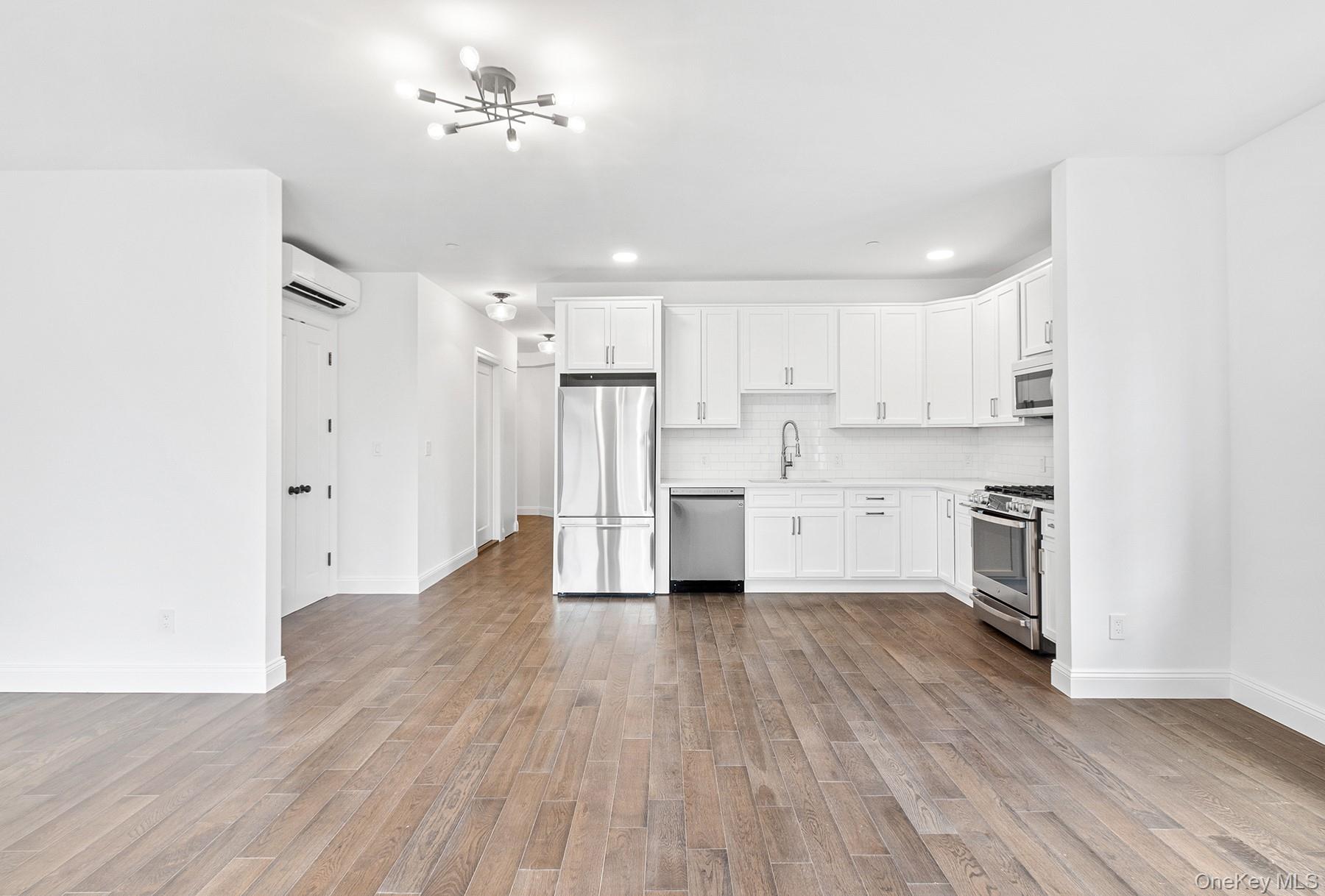 206-208 Main Street Unit: 1