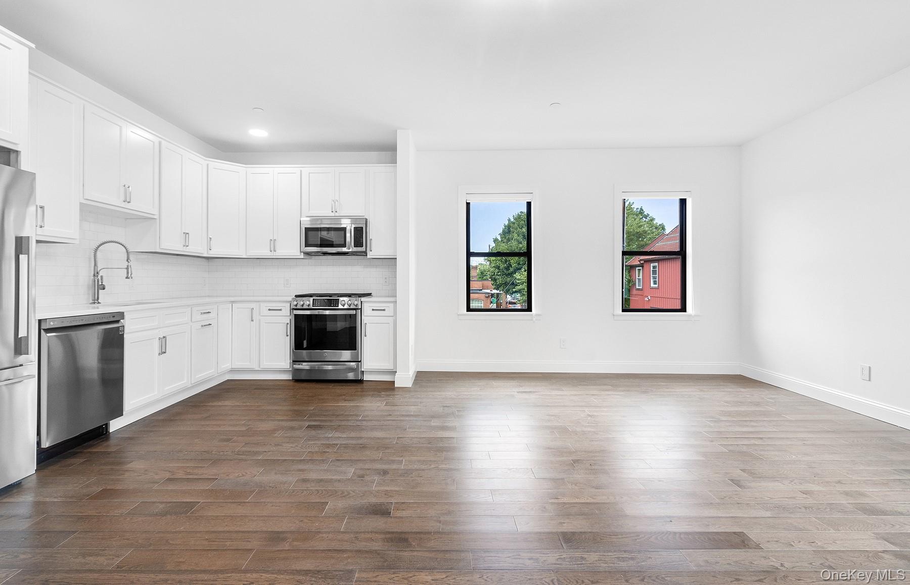 206-208 Main Street Unit: 1